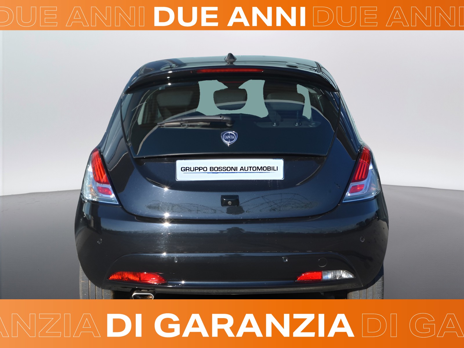 4 - Lancia Ypsilon 1.0 firefly hybrid 70cv platino s&s