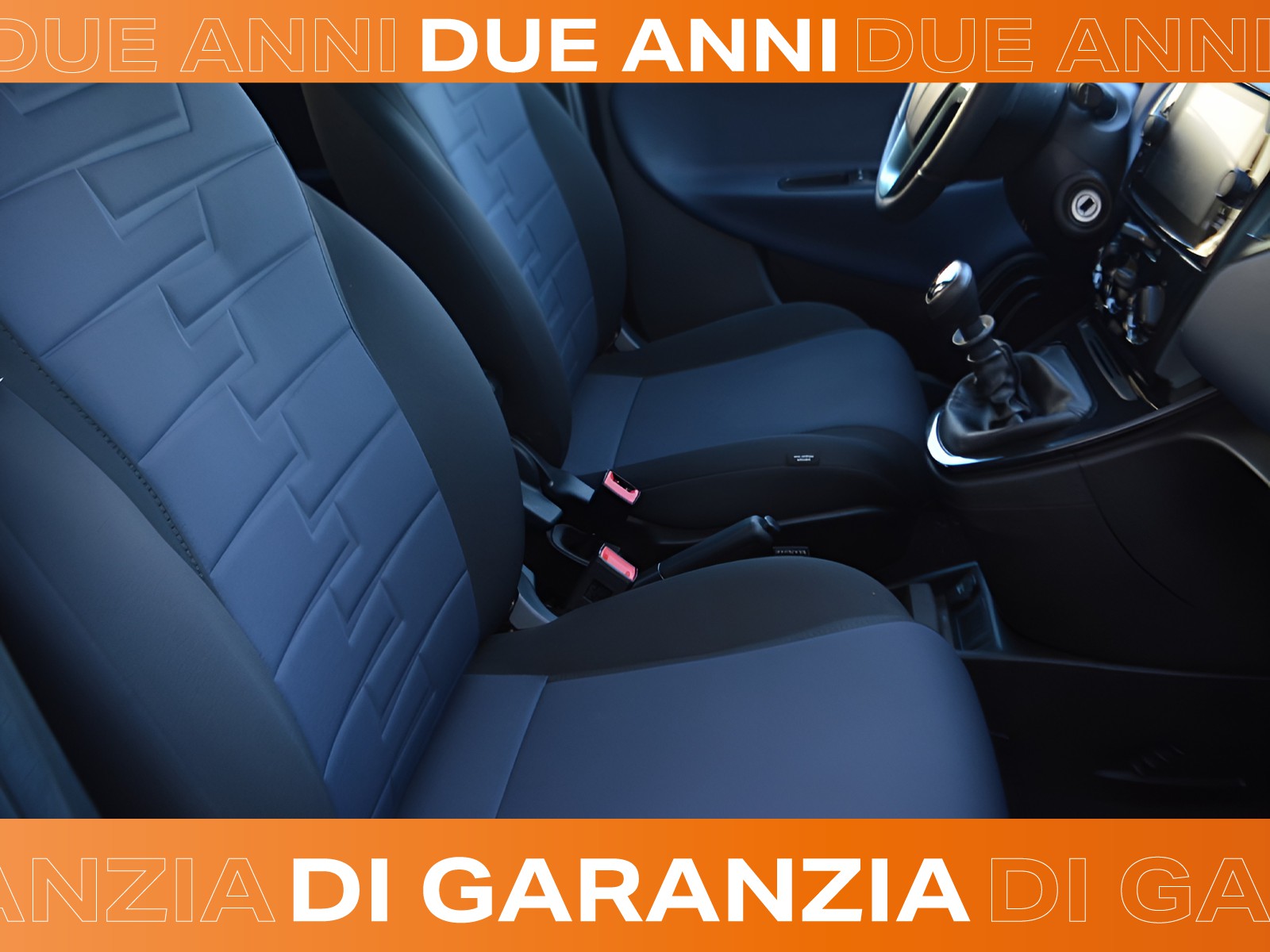 5 - Lancia Ypsilon 1.0 firefly hybrid 70cv platino s&s