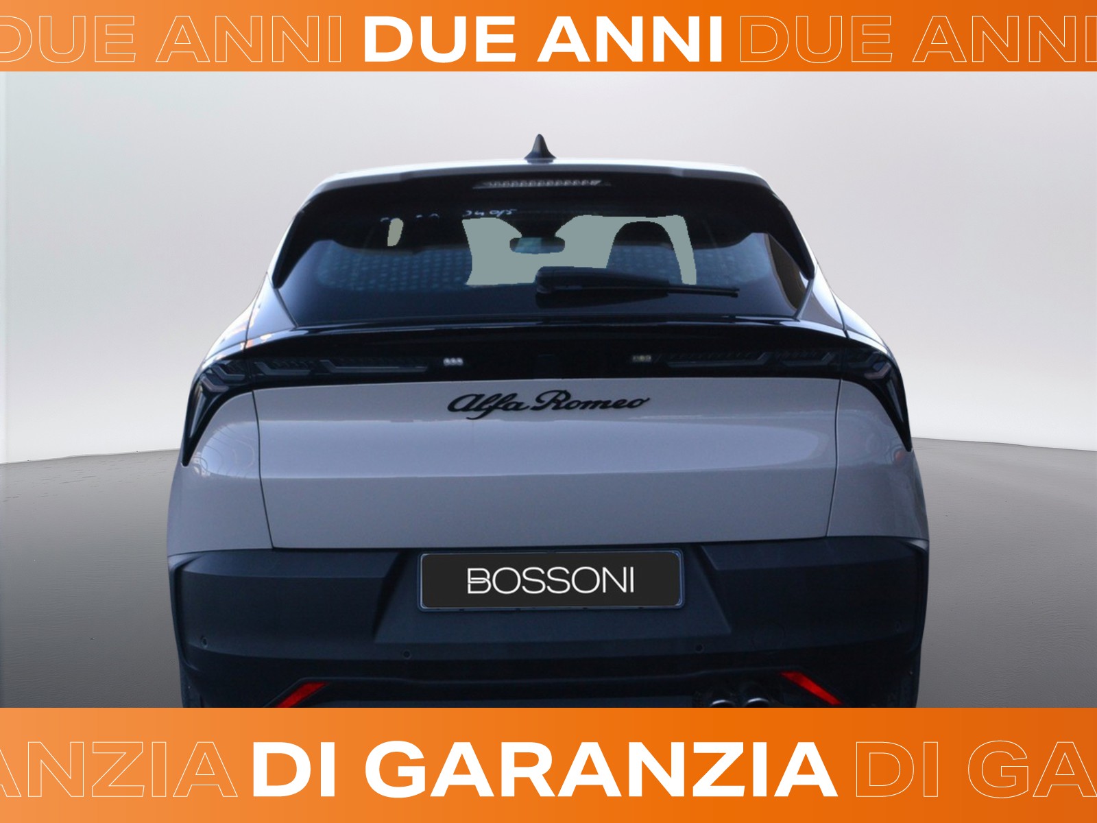 4 - Alfa Romeo Junior 1.2 hybrid 145cv ibrida edct6