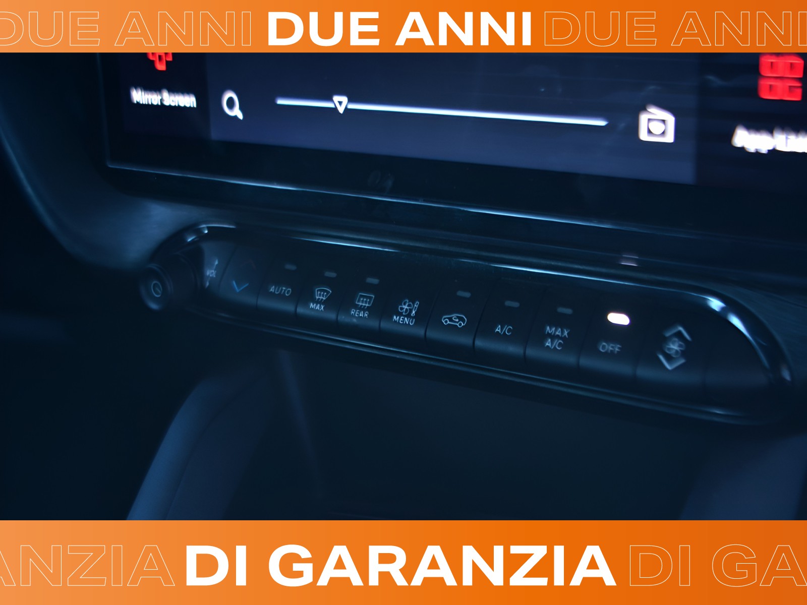 11 - Alfa Romeo Junior 1.2 hybrid 145cv ibrida edct6