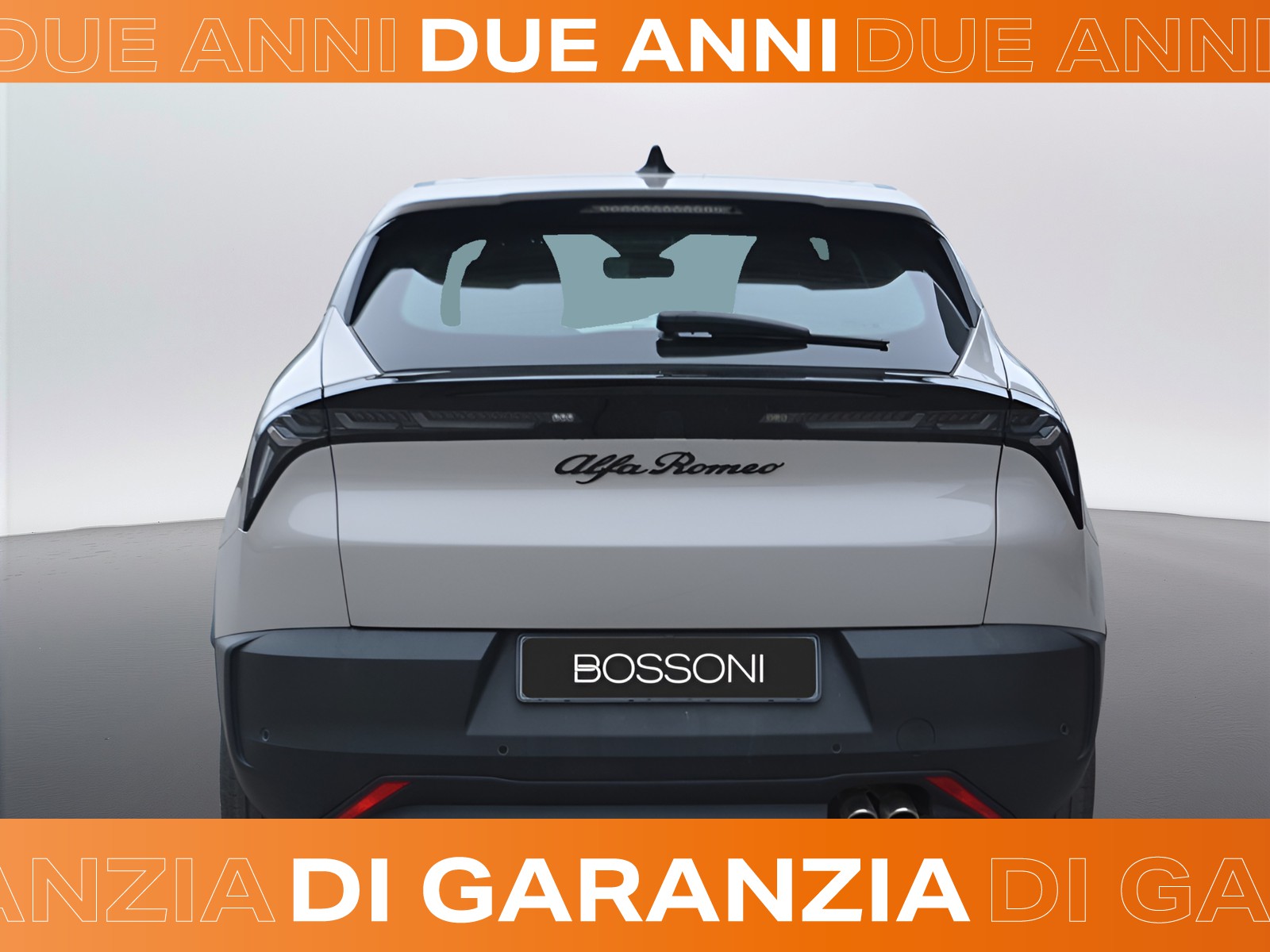 4 - Alfa Romeo Junior 1.2 hybrid 145cv ibrida edct6