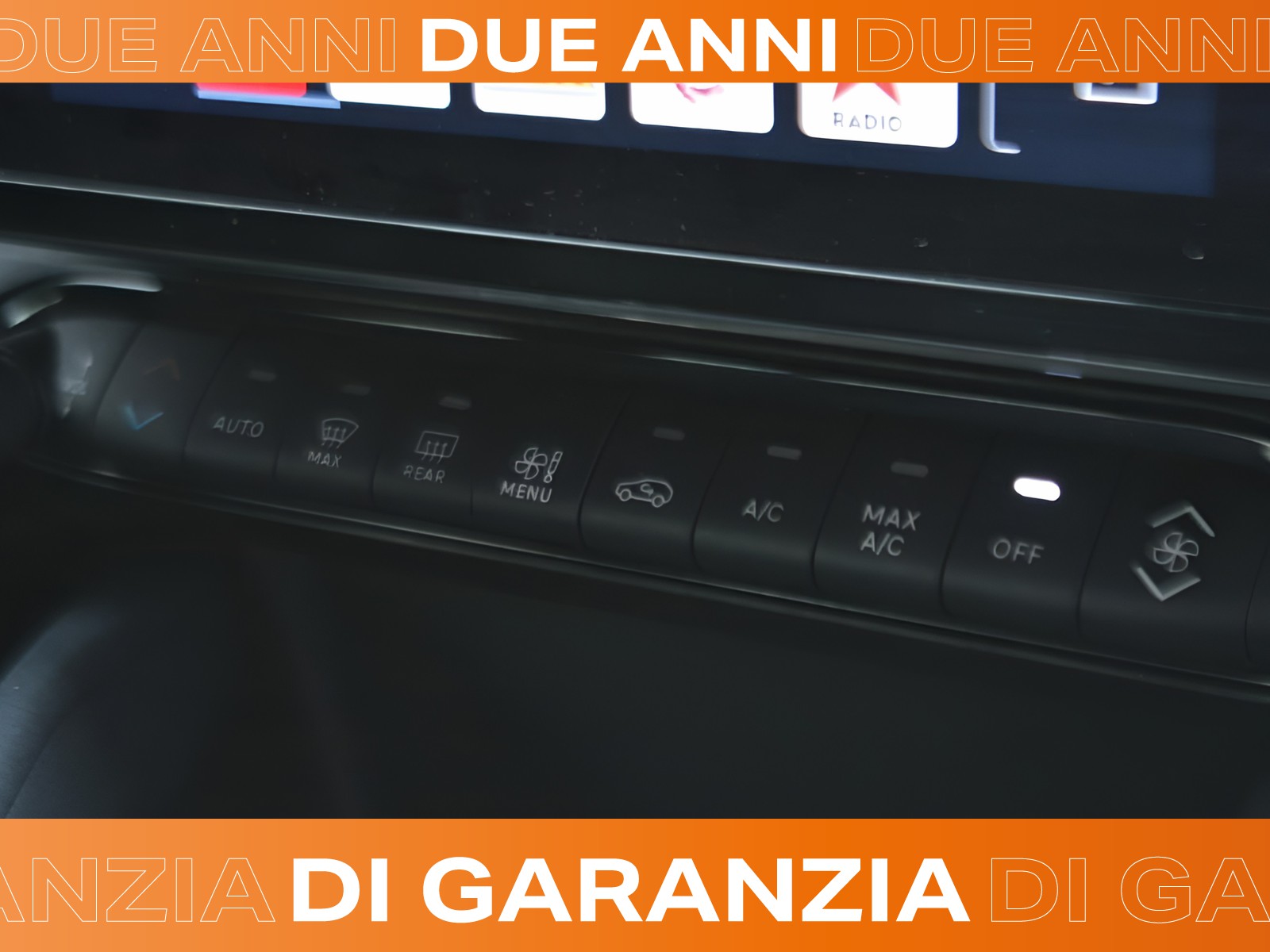 11 - Alfa Romeo Junior 1.2 hybrid 145cv ibrida edct6