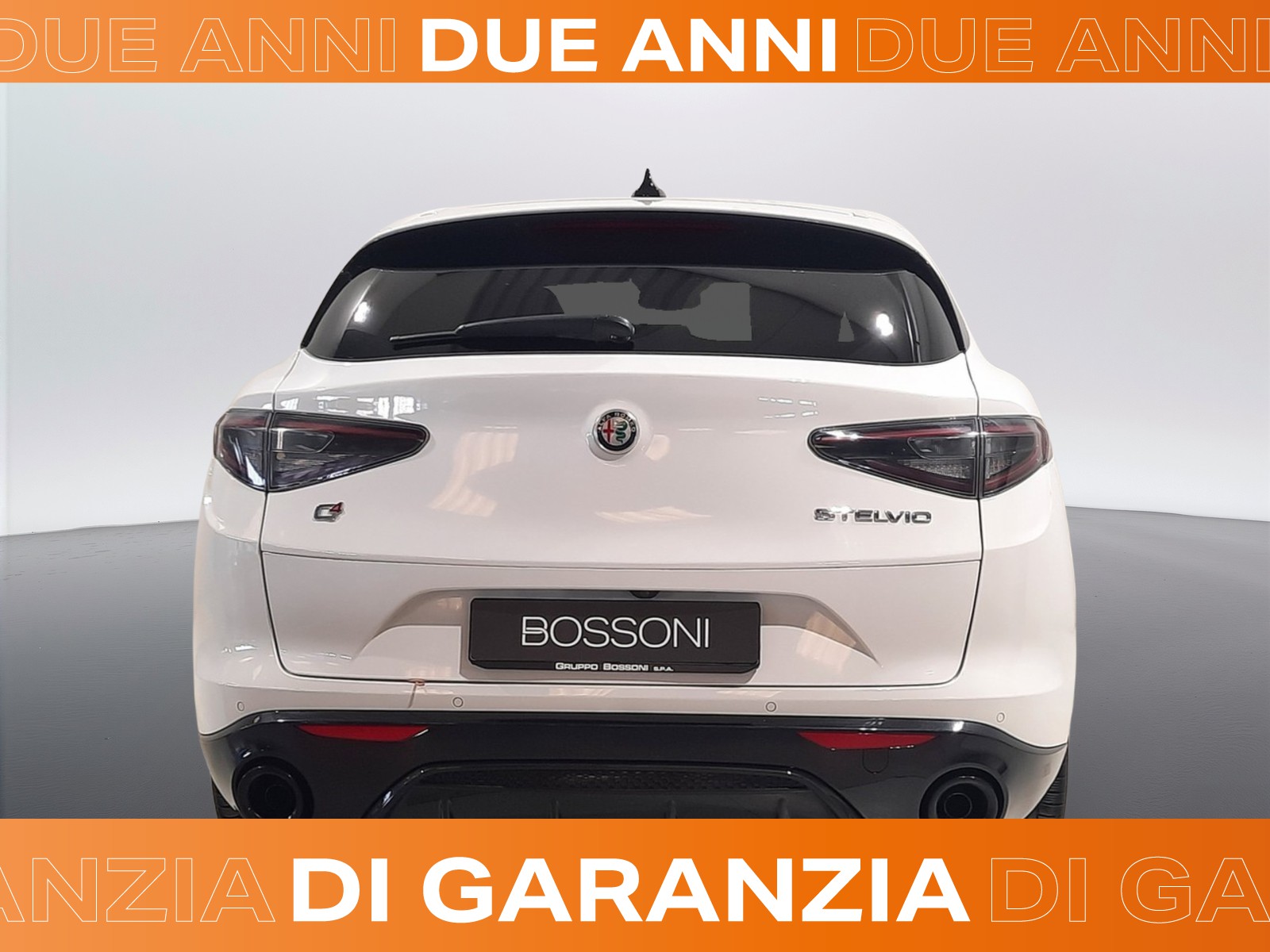 5 - Alfa Romeo Stelvio 2.2 turbo 210cv veloce q4 at8