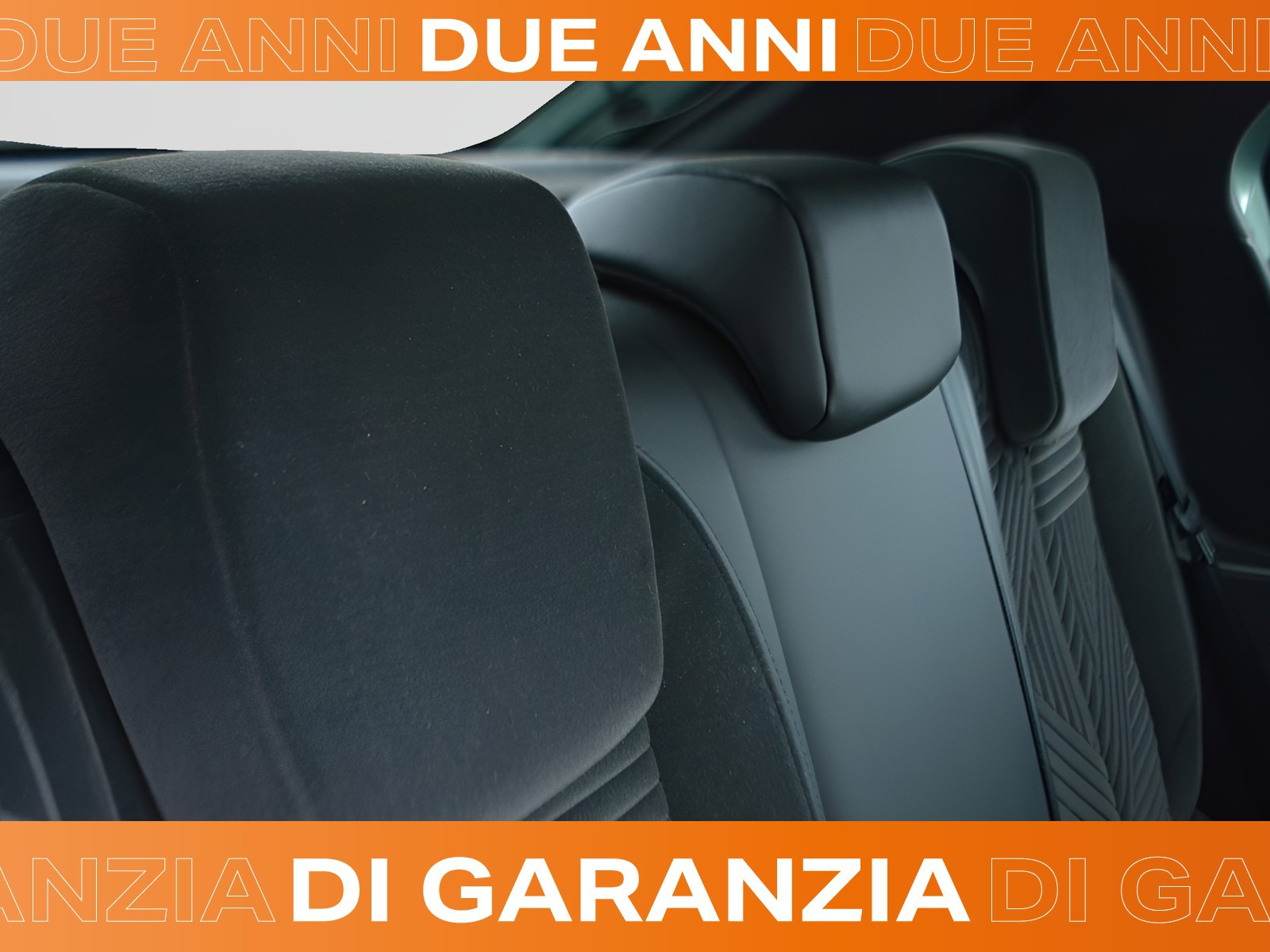 6 - Lancia Ypsilon 1.2 mhev 110cv lx e-dct