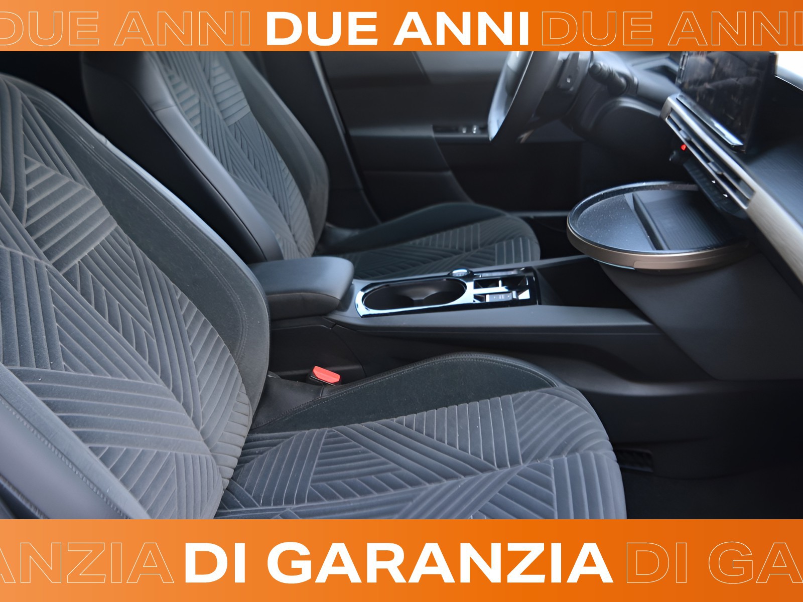 5 - Lancia Ypsilon 1.2 mhev 110cv lx e-dct