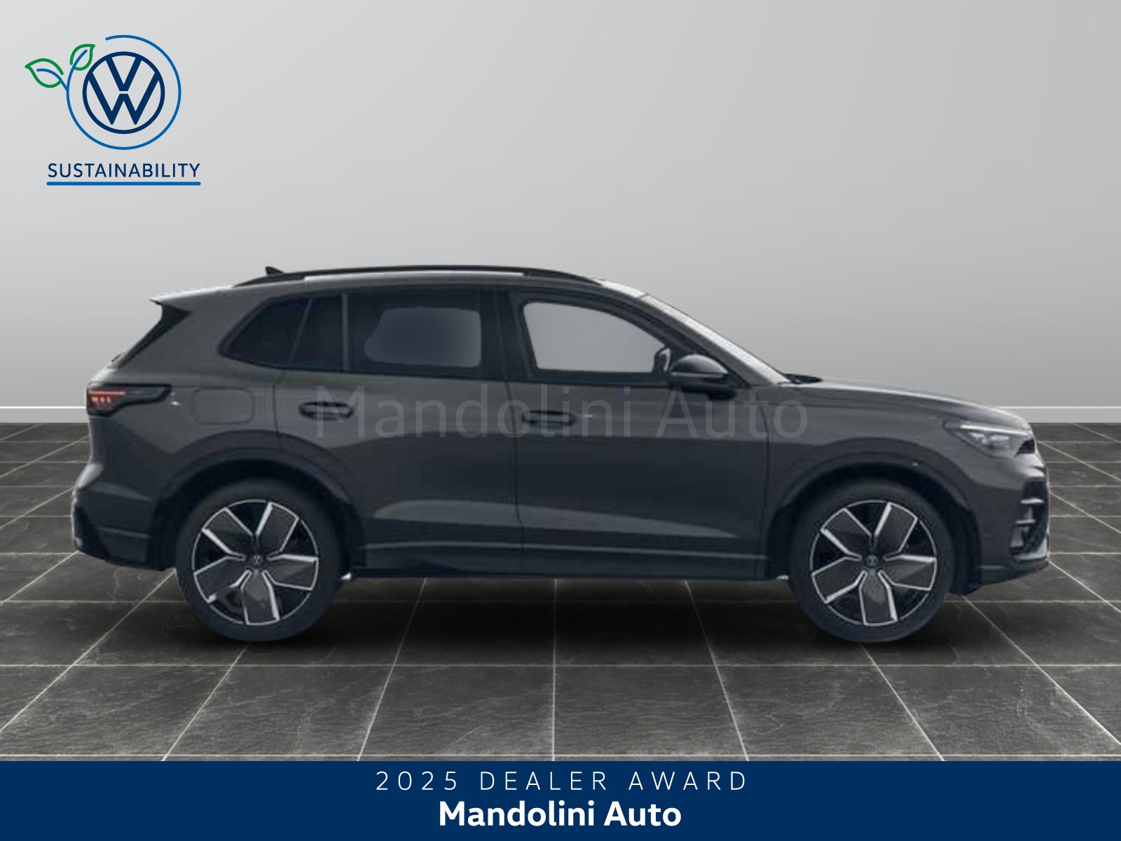 5 - Volkswagen Tiguan 1.5 etsi act 150cv r-line plus dsg