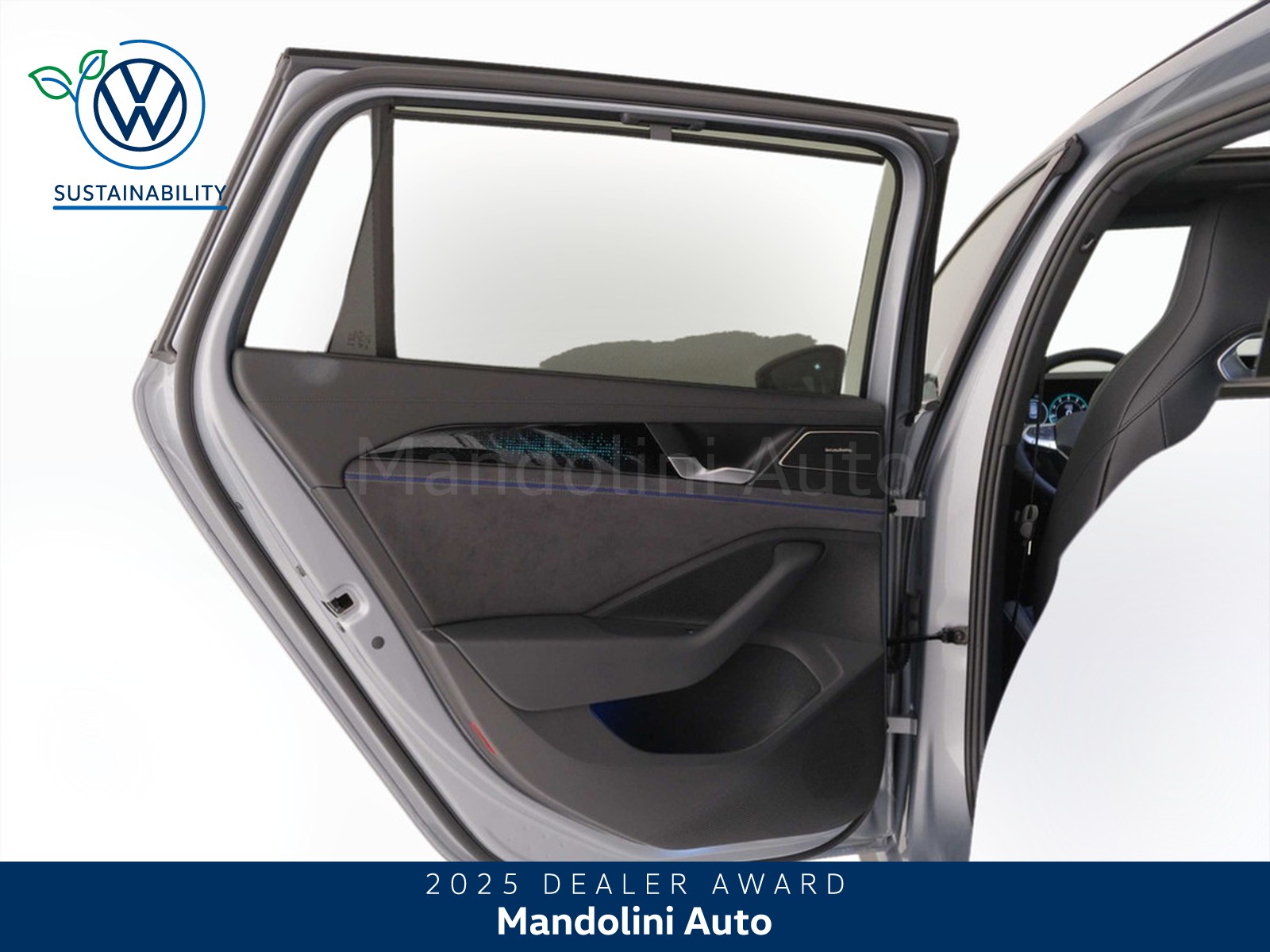 38 - Volkswagen Passat 1.5 etsi act 150cv r-line