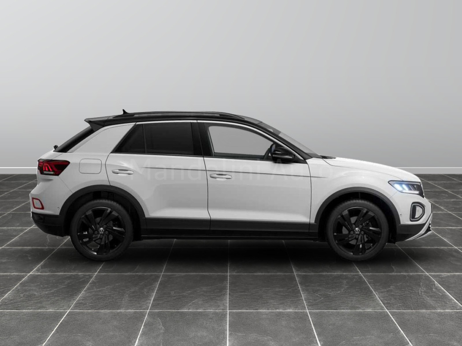 6 - Volkswagen T-Roc 1.5 tsi act sport dsg