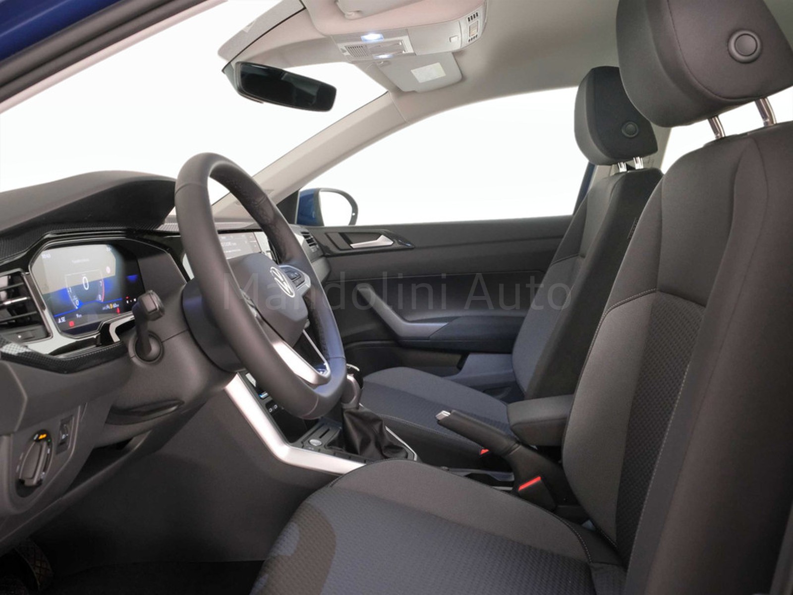32 - Volkswagen Taigo 1.0 tsi 115cv life