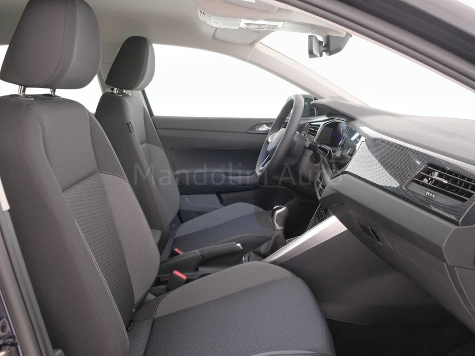 8 - Volkswagen Taigo 1.0 tsi 115cv edition plus