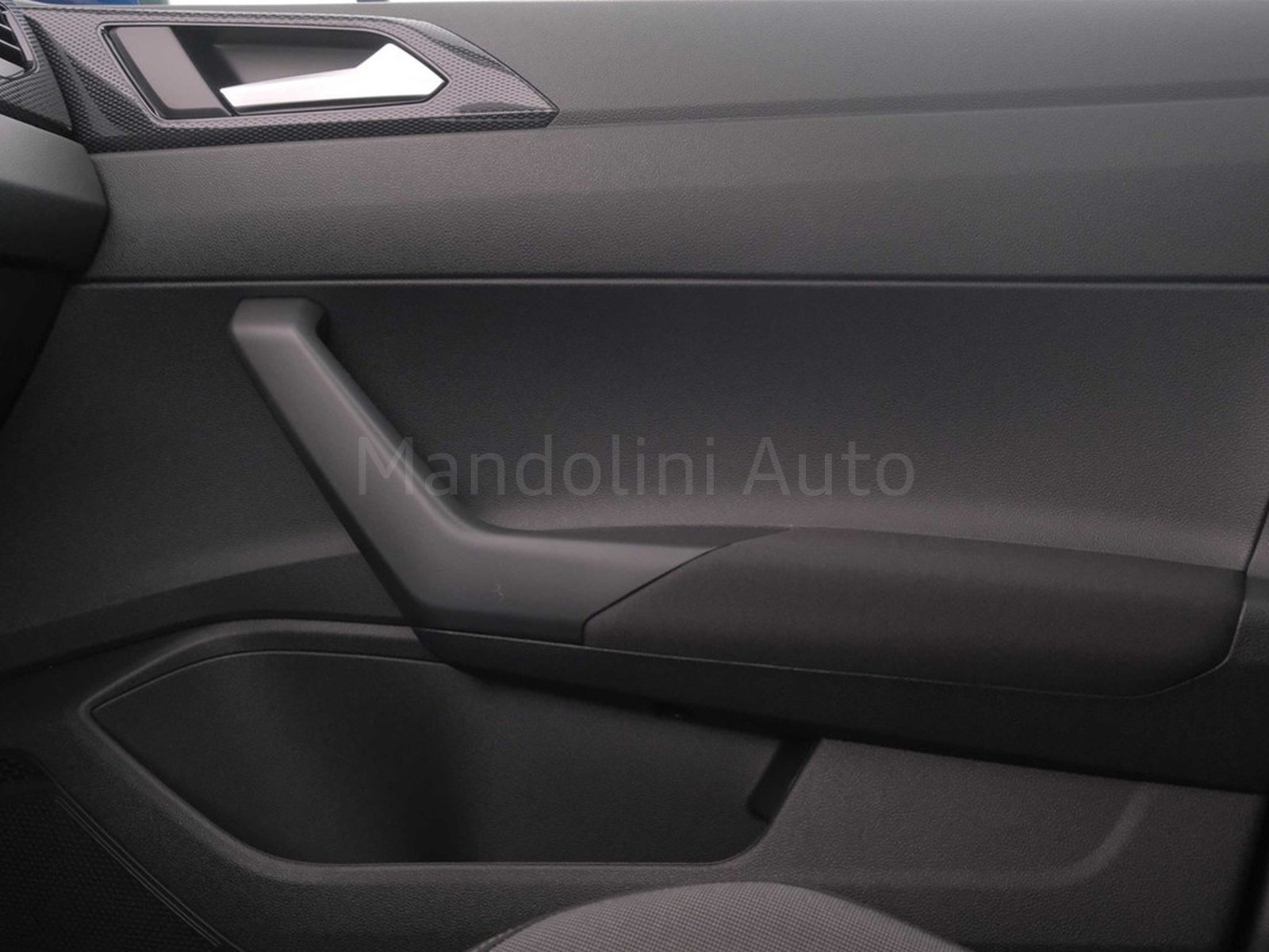 29 - Volkswagen Taigo 1.0 tsi 115cv life