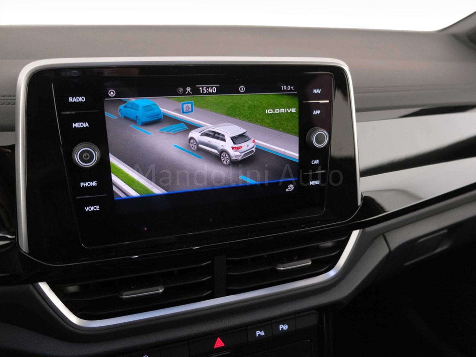 21 - Volkswagen T-Roc 2.0 tdi scr 150cv r line dsg