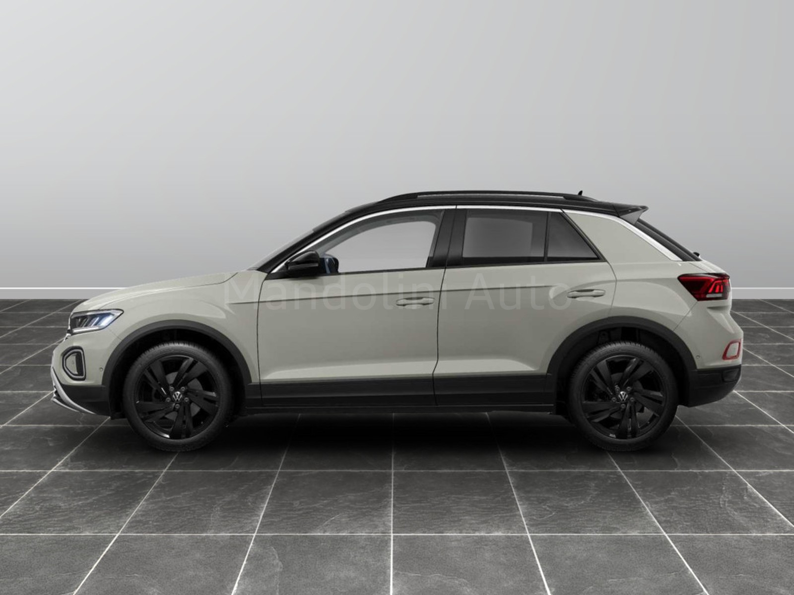 2 - Volkswagen T-Roc 2.0 tdi scr 115cv sport