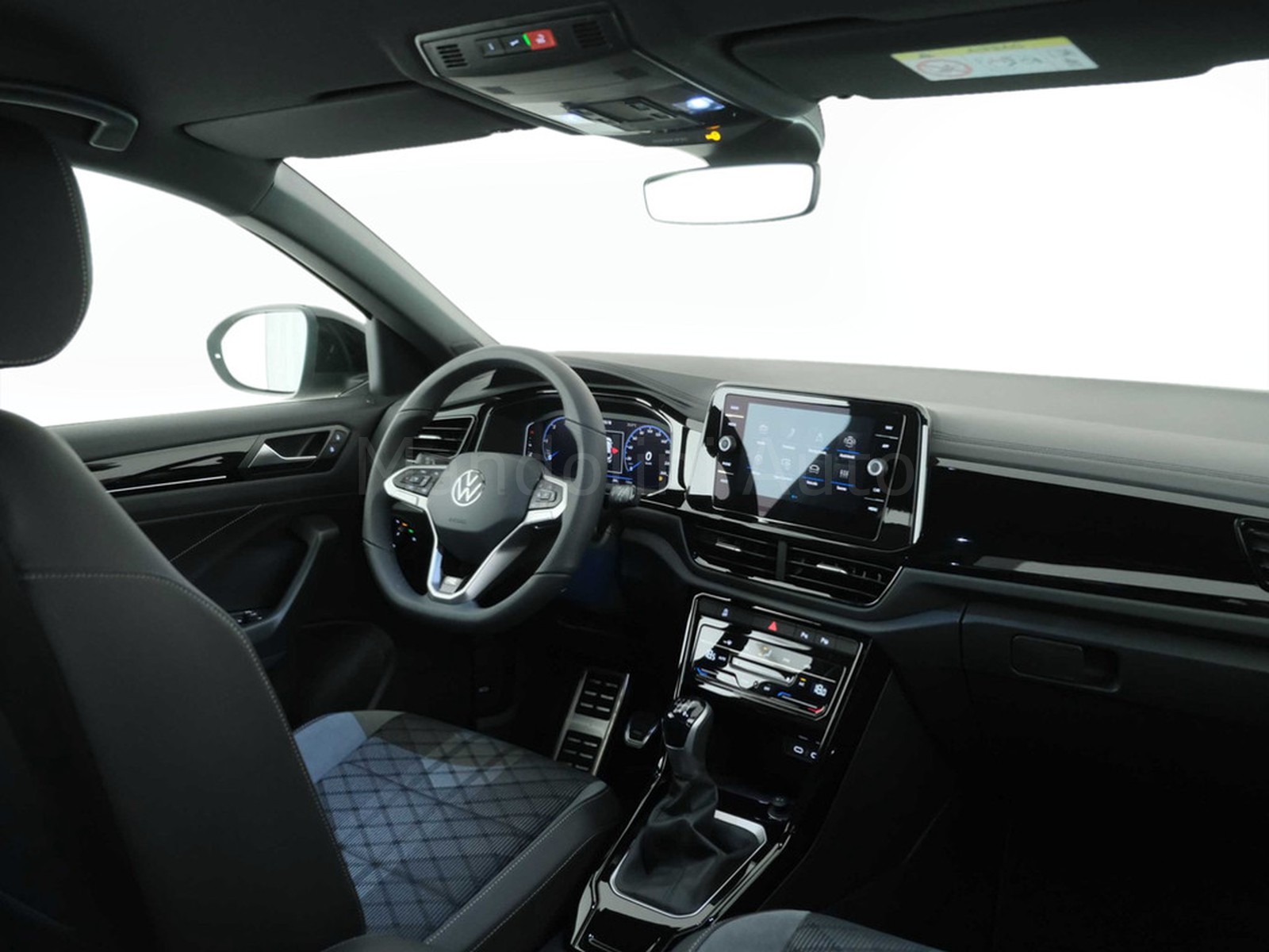 6 - Volkswagen T-Roc 2.0 tdi scr 115cv r-line plus