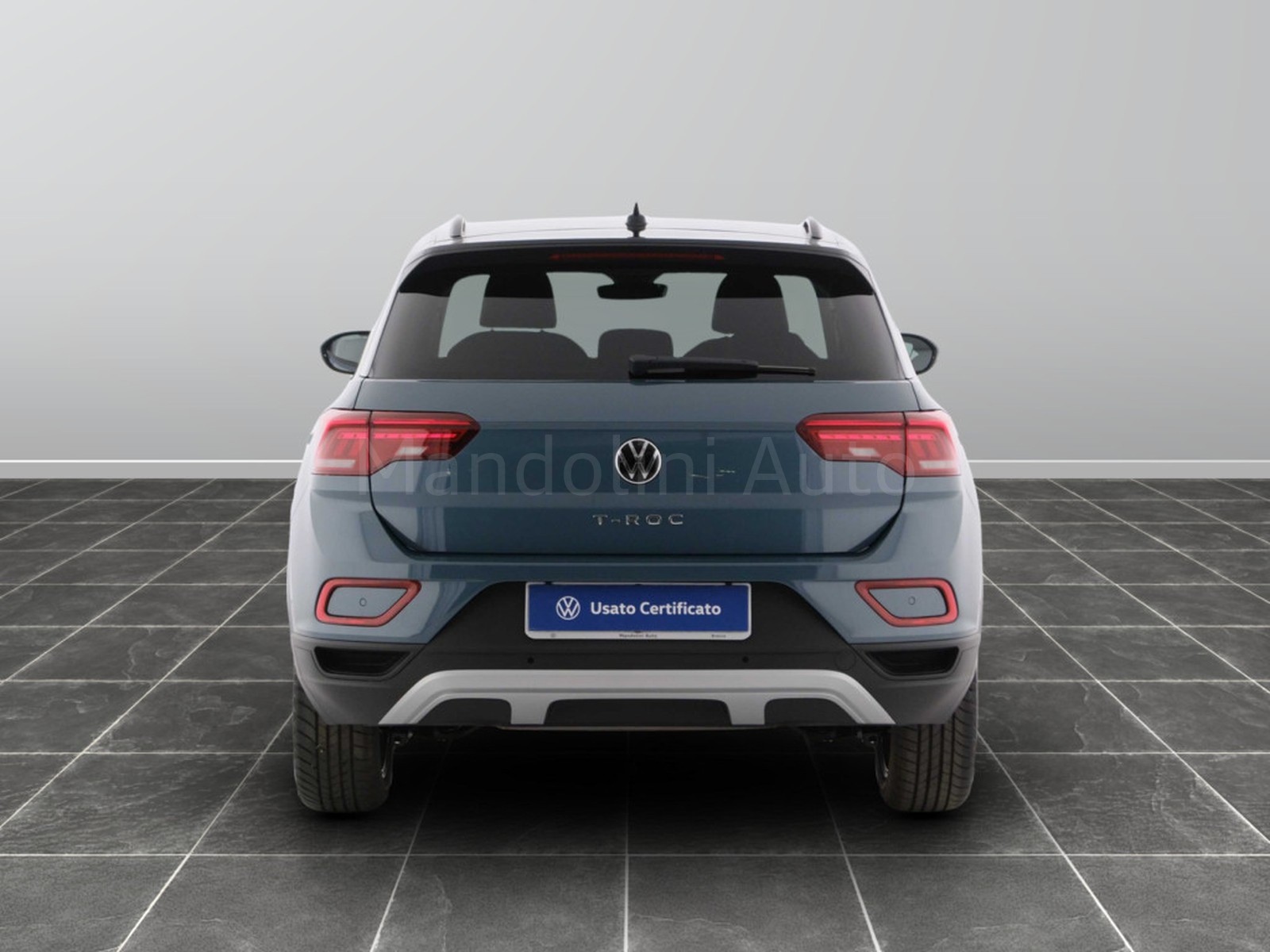 5 - Volkswagen T-Roc 1.0 tsi 115cv sport