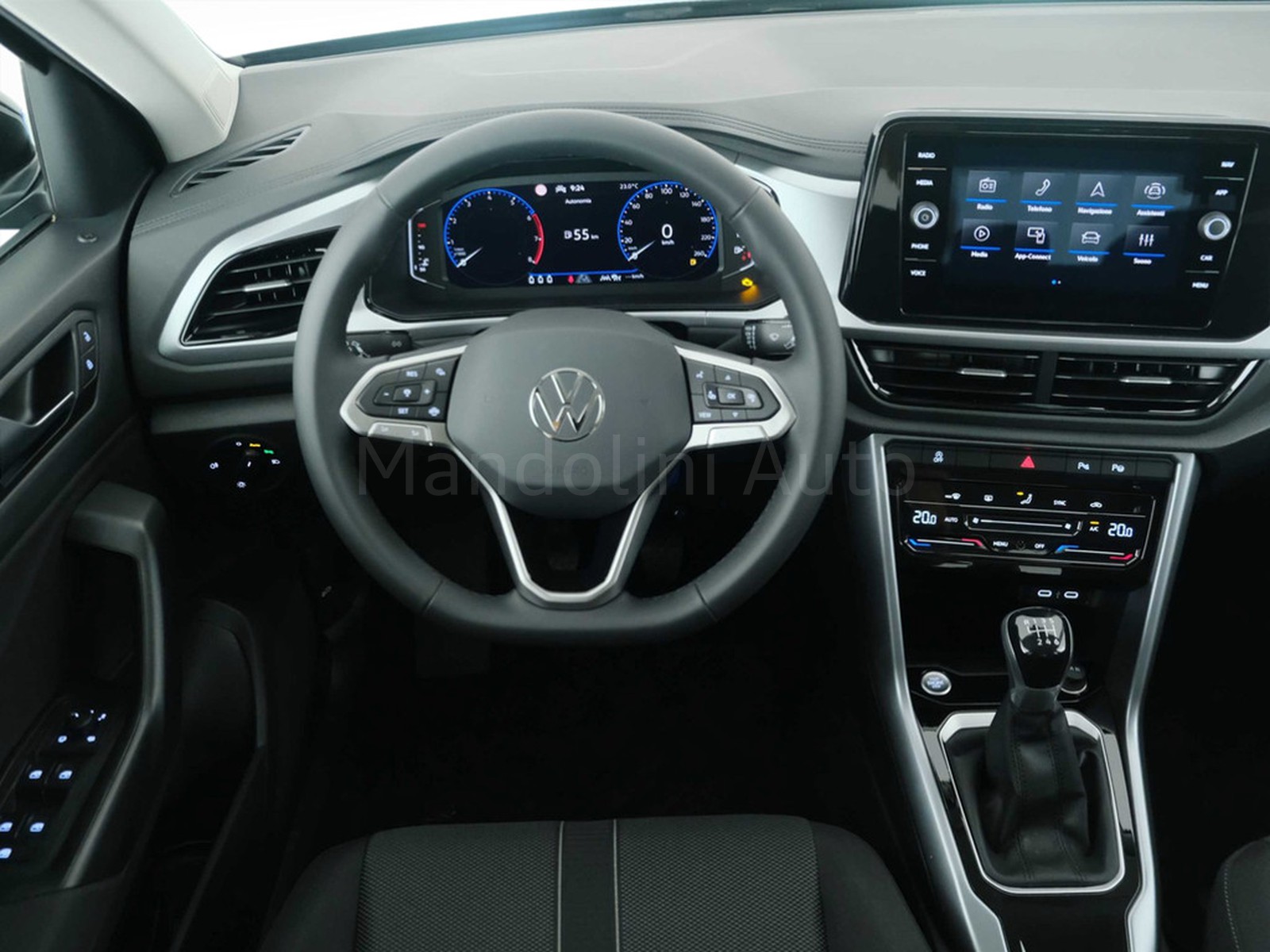 6 - Volkswagen T-Roc 1.0 tsi 115cv sport