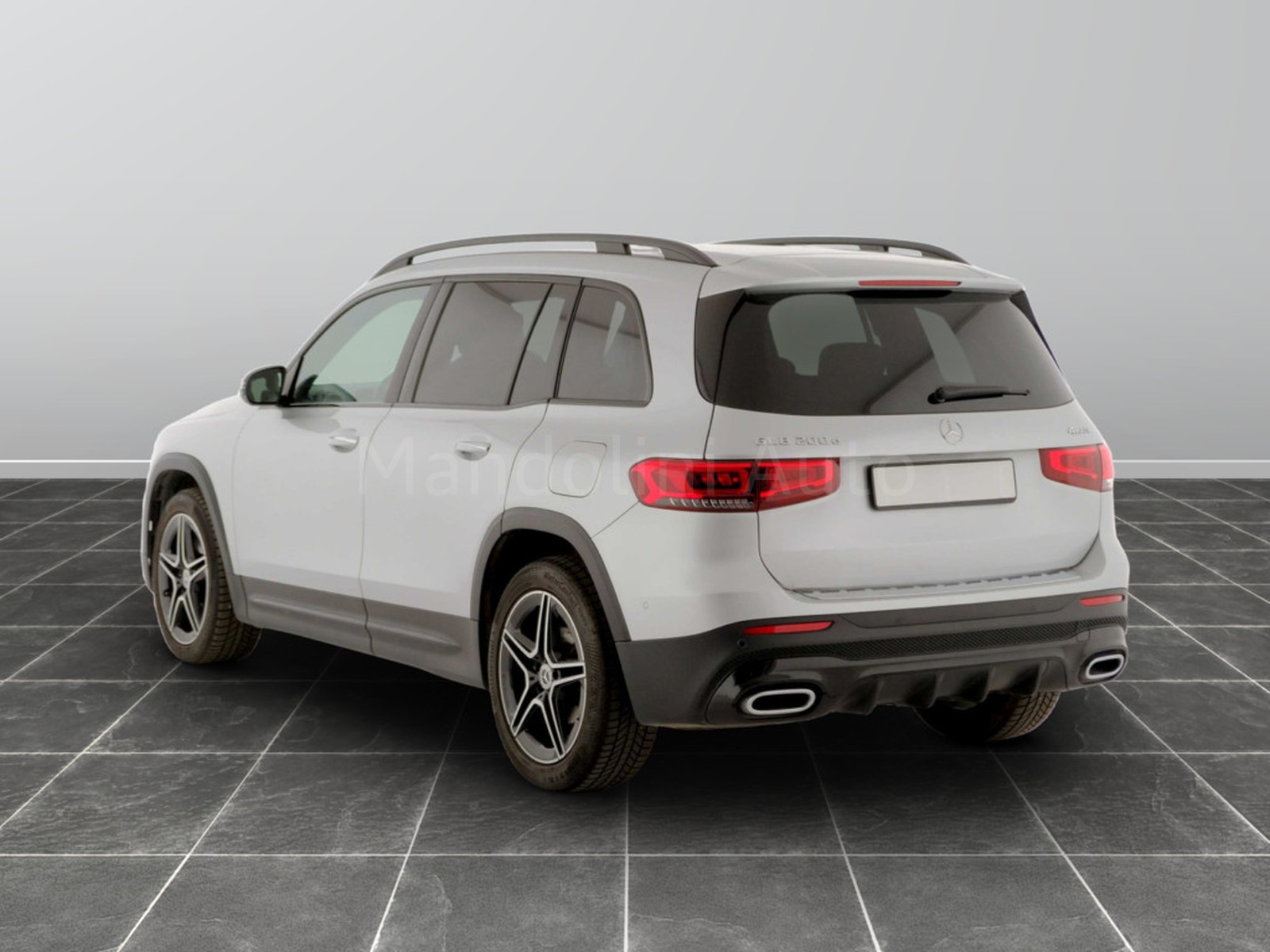 2 - Mercedes GLB 200 d premium 4matic 8g-dct