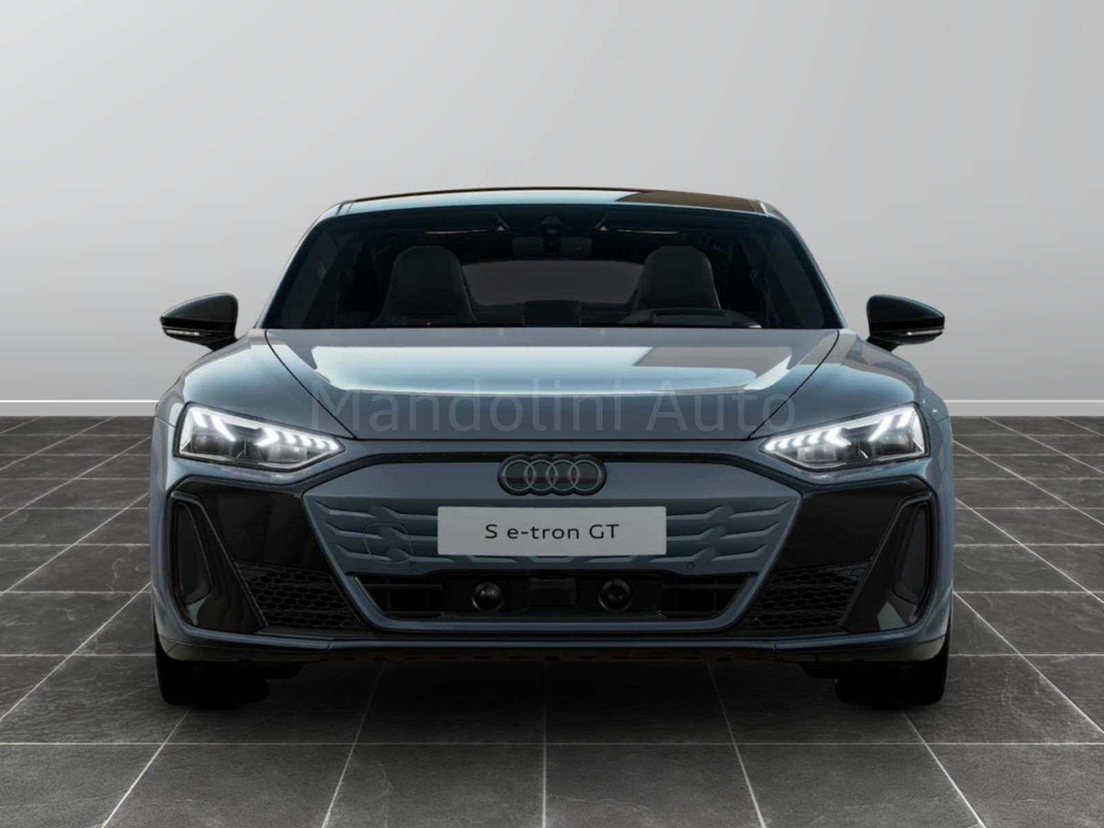 4 - Audi e-tron GT s quattro