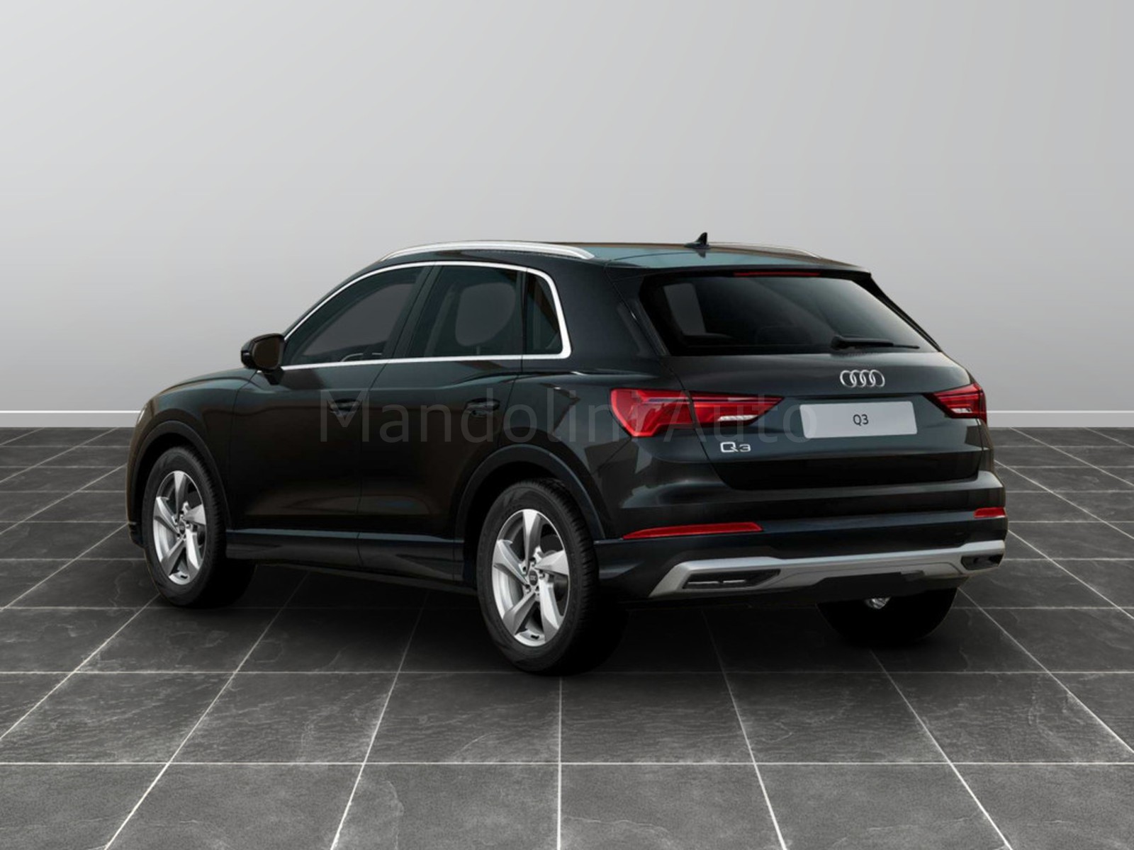 4 - Audi Q3 35 2.0 tdi business advanced s tronic