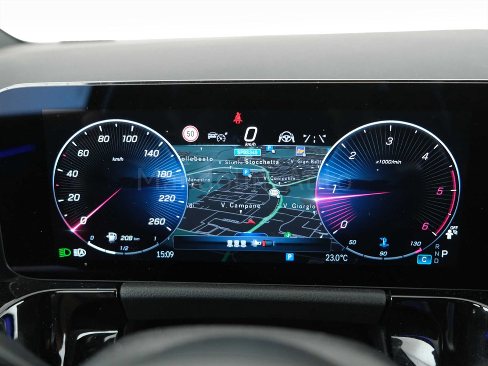 17 - Mercedes GLA 200 d amg line advanced plus 4matic 8g-dct