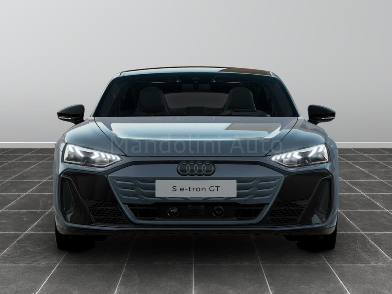 4 - Audi e-tron GT s quattro