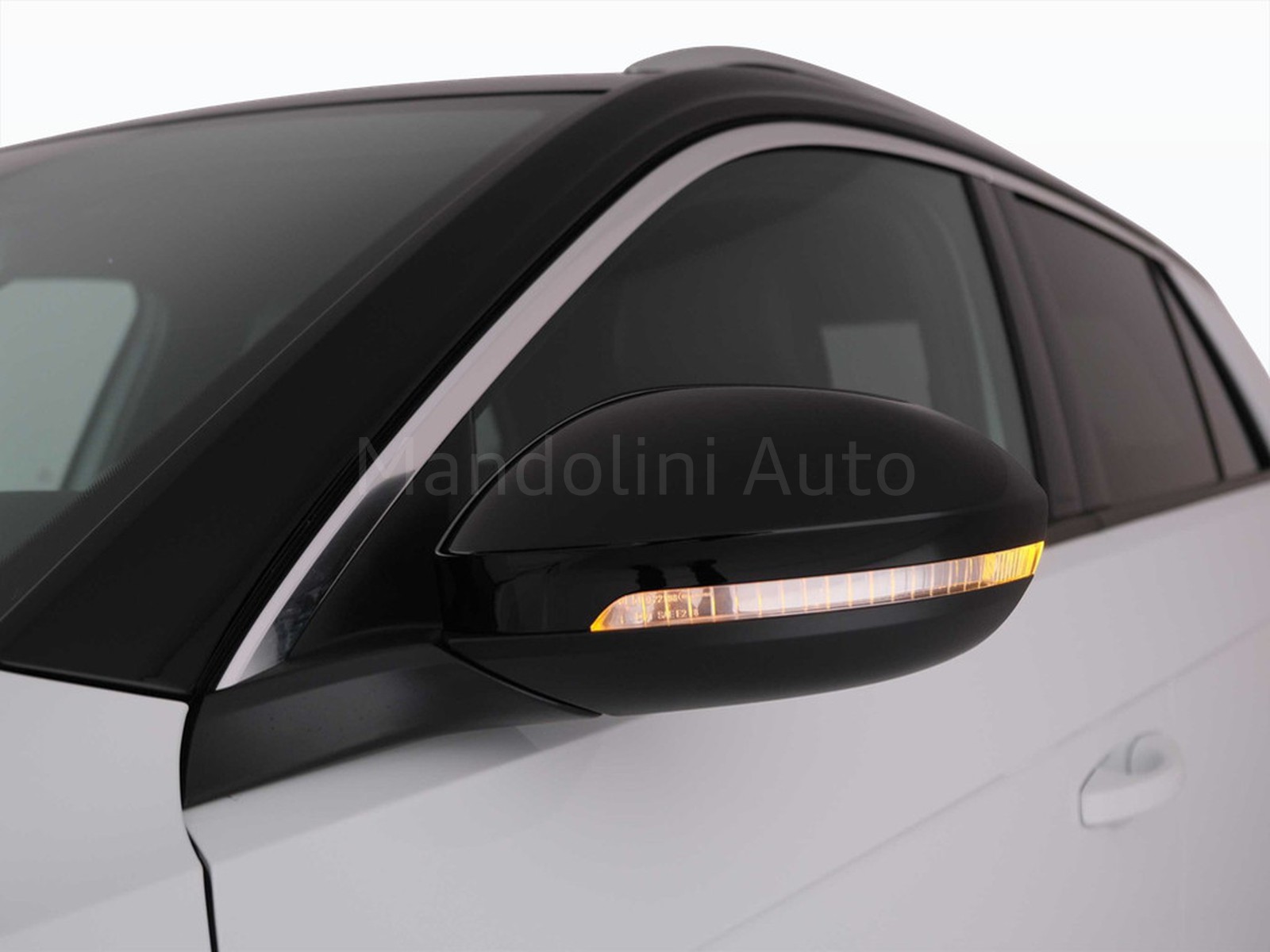 50 - Volkswagen T-Roc 1.0 tsi 110cv r line