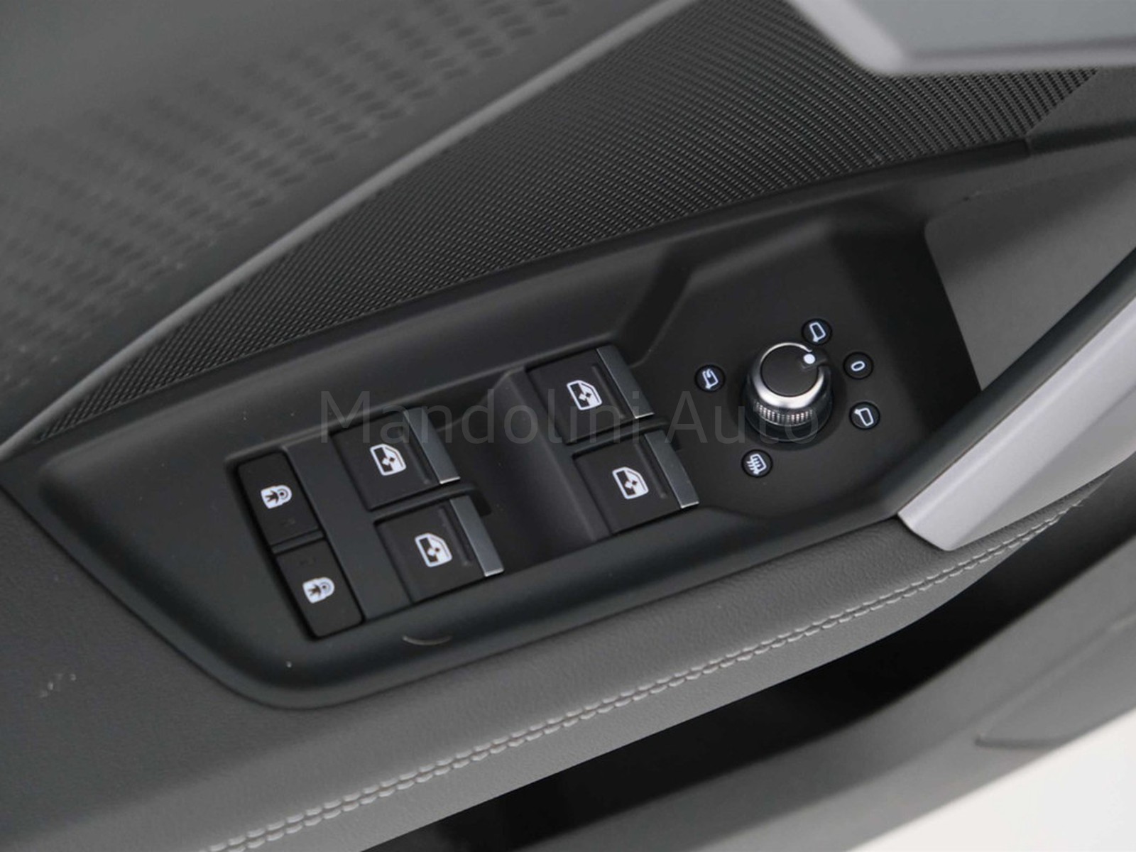 24 - Audi A3 sedan 2.0 tdi 150cv s line edition s tronic