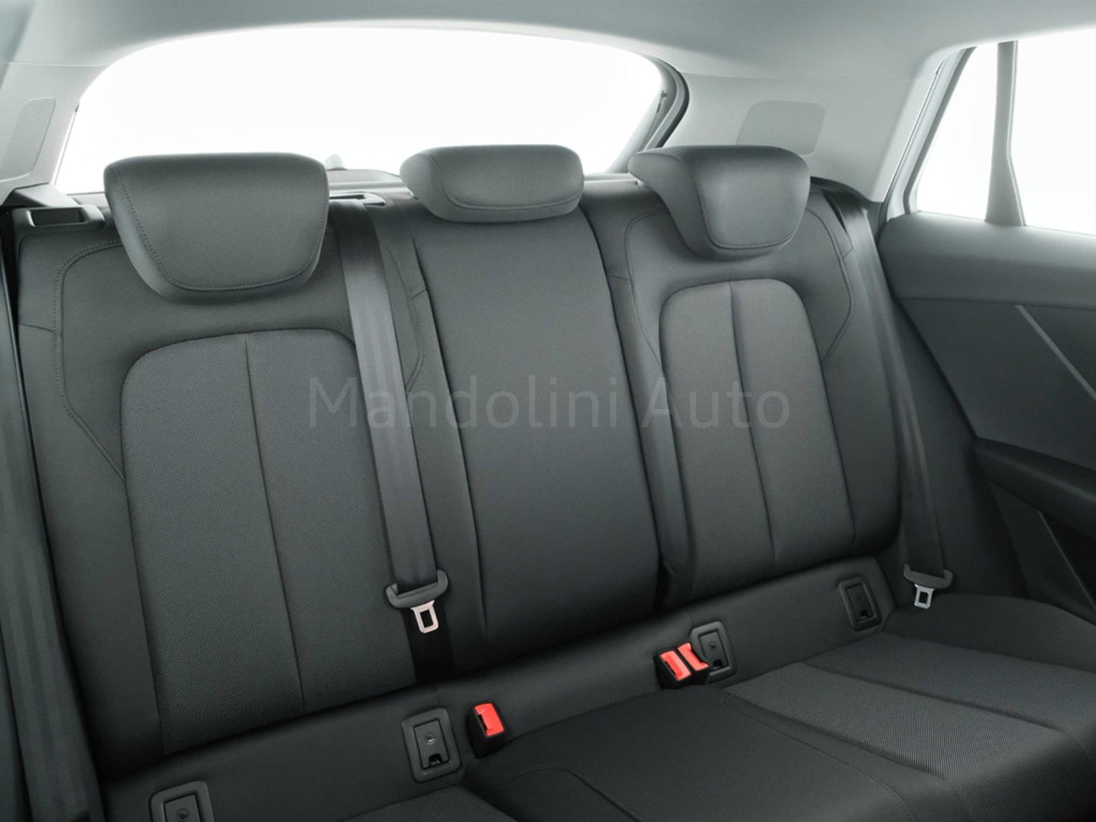 35 - Audi Q2 35 2.0 tdi business s tronic