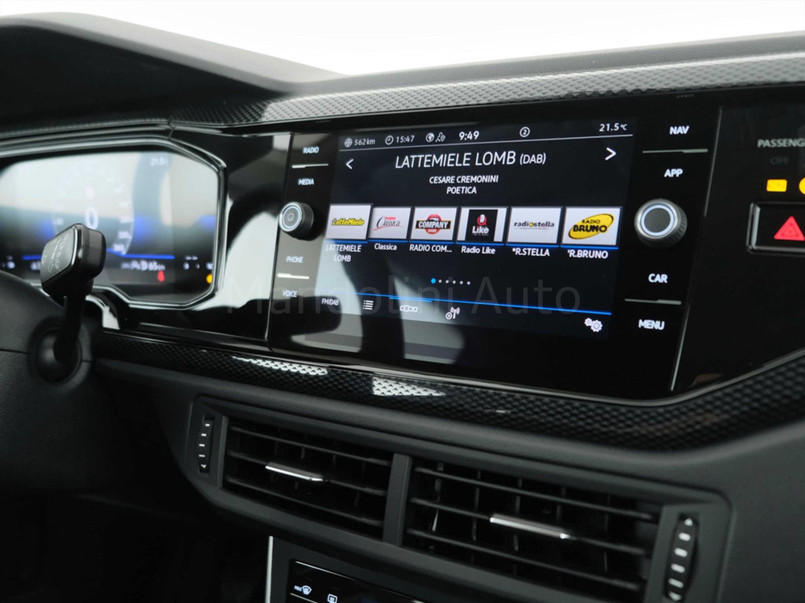 22 - Volkswagen Taigo 1.0 tsi 115cv life