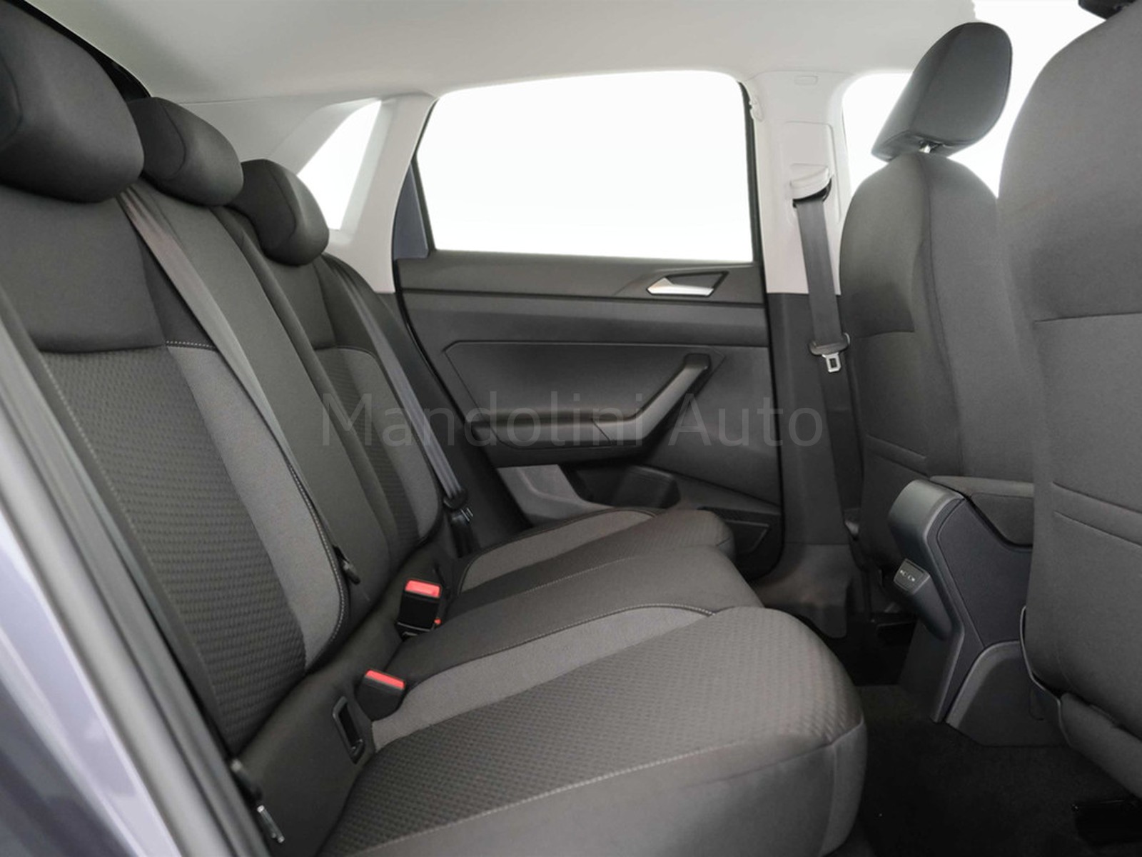 9 - Volkswagen Polo 1.0 evo 80cv edition plus