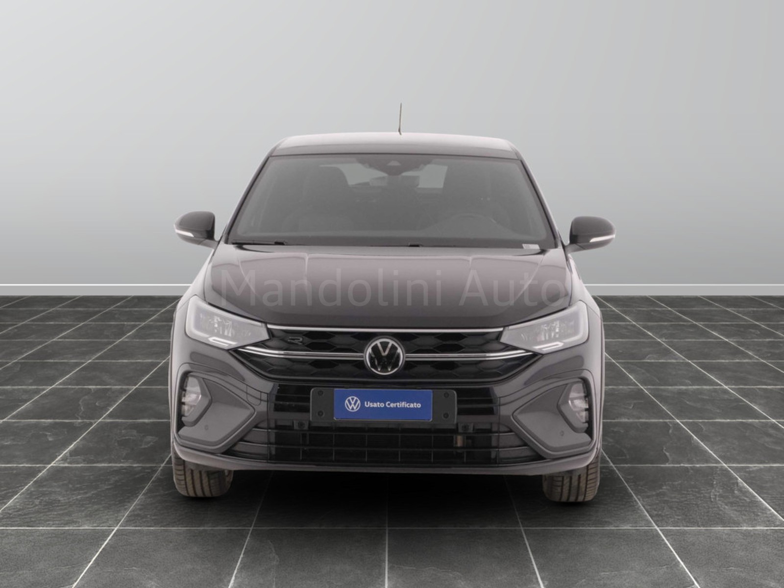 3 - Volkswagen Taigo 1.0 tsi 110cv r-line