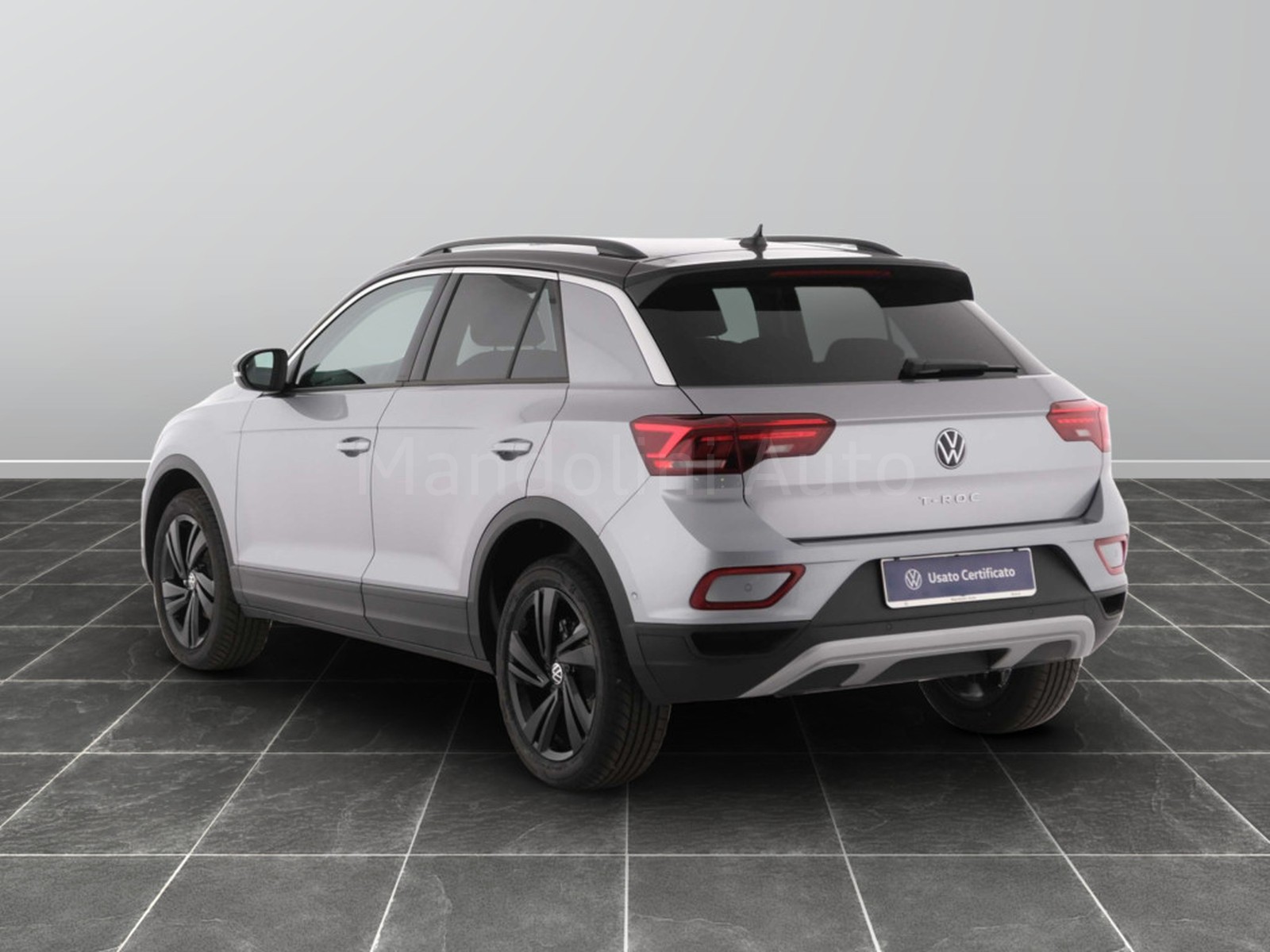 2 - Volkswagen T-Roc 1.0 tsi 115cv sport