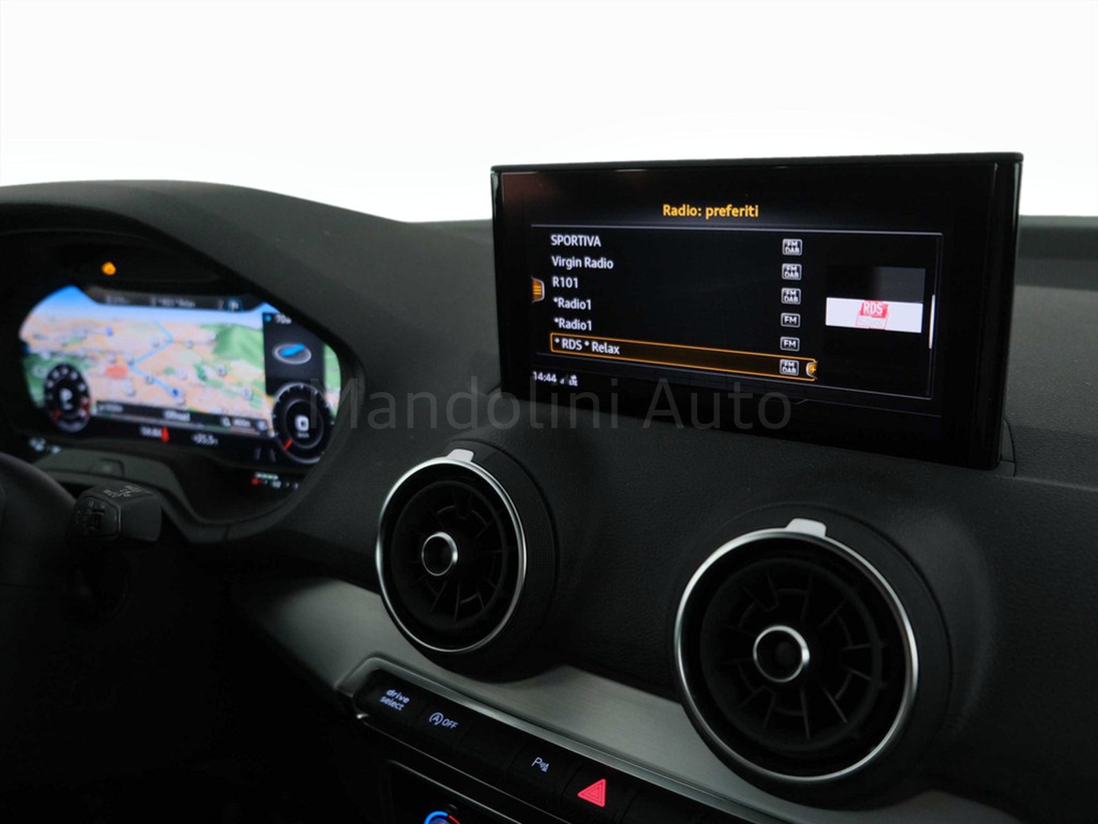 21 - Audi SQ2 s2.0 tfsi quattro s tronic