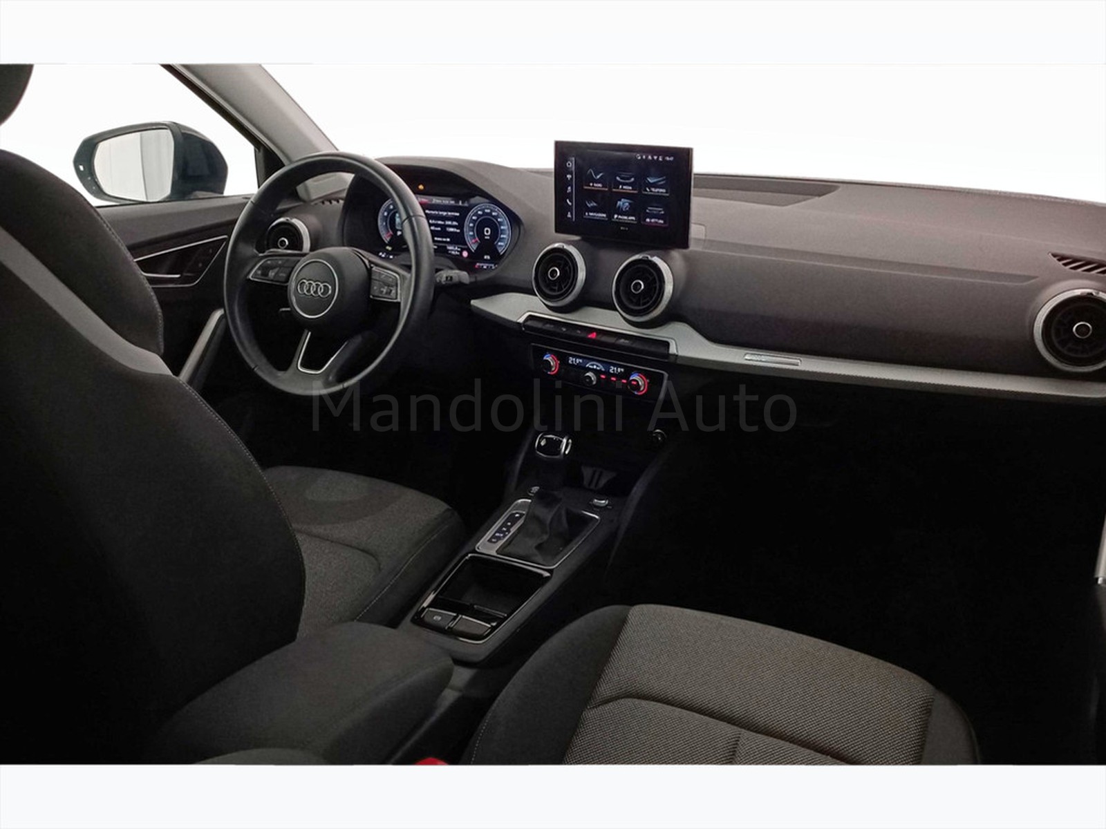 3 - Audi Q2 35 1.5 tfsi s line edition s tronic