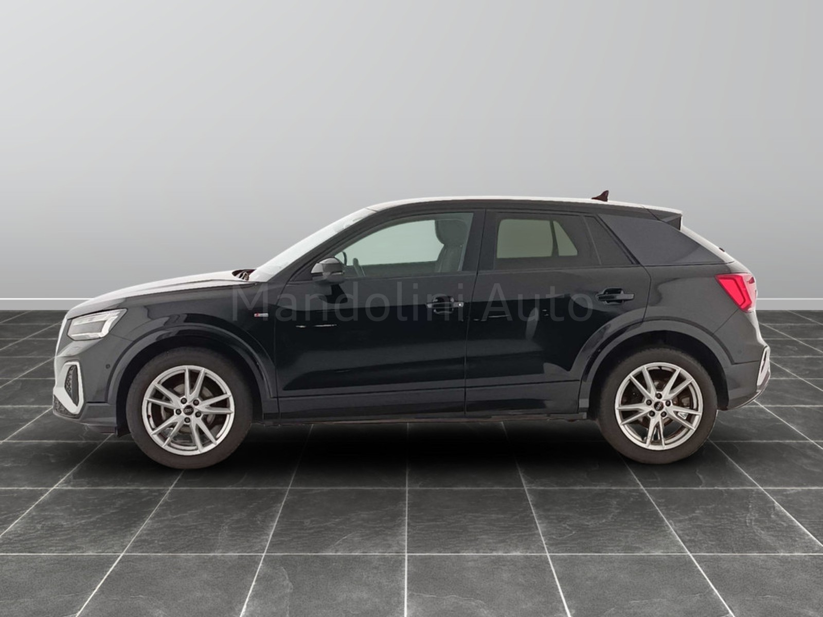 16 - Audi Q2 35 1.5 tfsi s line edition s tronic