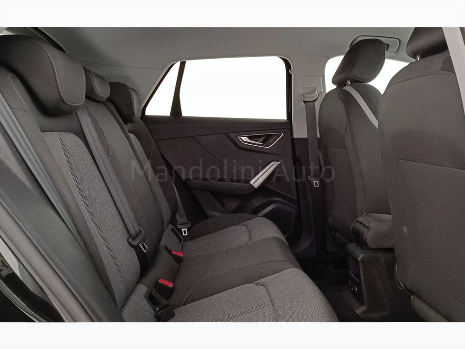 33 - Audi Q2 35 1.5 tfsi s line edition s tronic