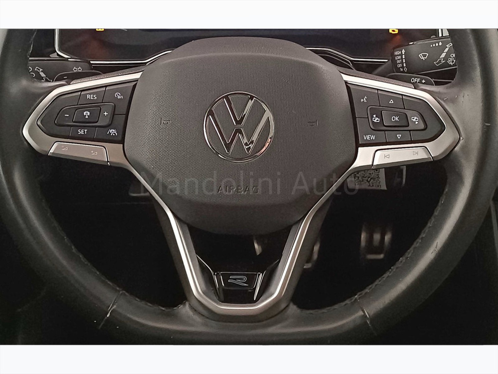 15 - Volkswagen Taigo 1.5 tsi 150cv r-line dsg