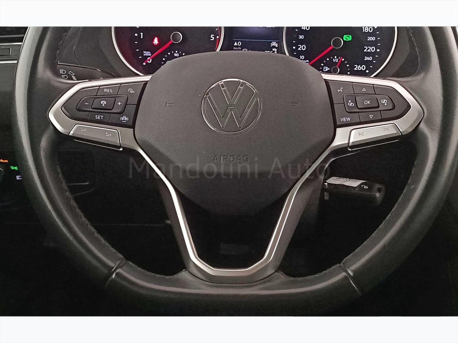 15 - Volkswagen Tiguan 2.0 tdi scr 150cv life dsg