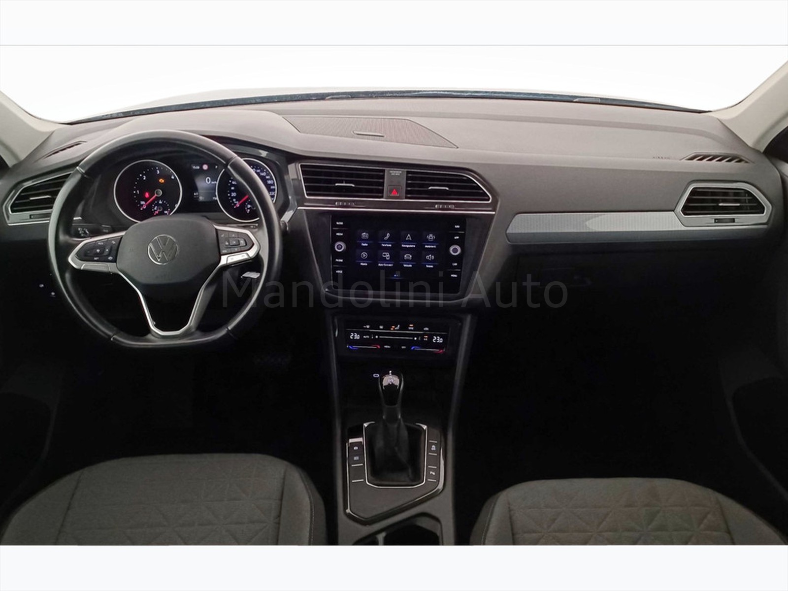 16 - Volkswagen Tiguan 2.0 tdi scr 150cv life dsg