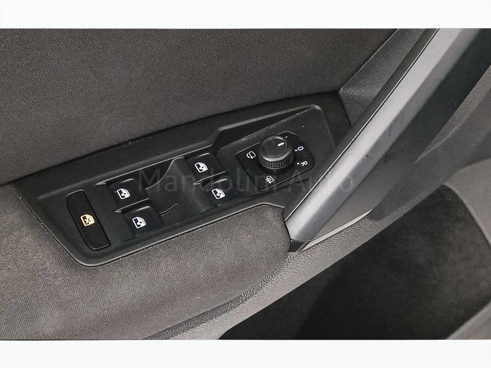 21 - Volkswagen Tiguan 2.0 tdi scr 150cv life dsg