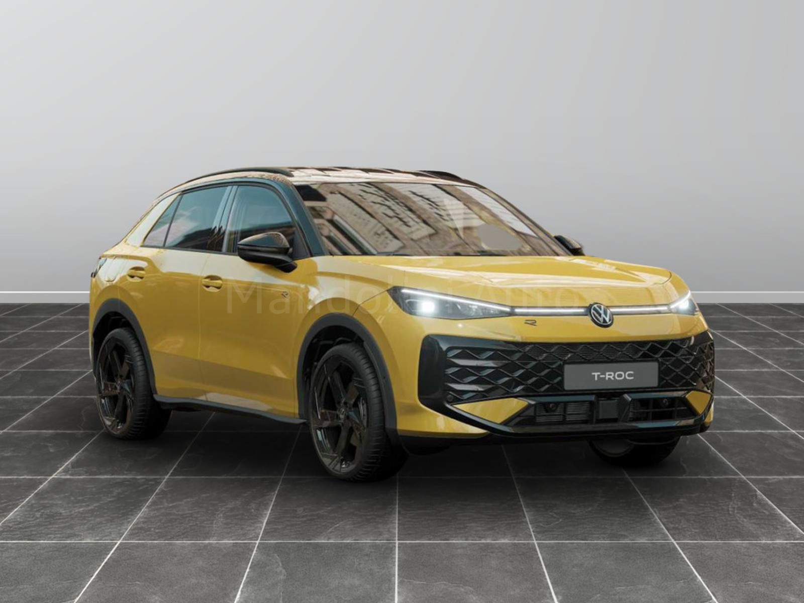 4 - Volkswagen T-Roc 1.5 etsi act 150cv r-line dsg