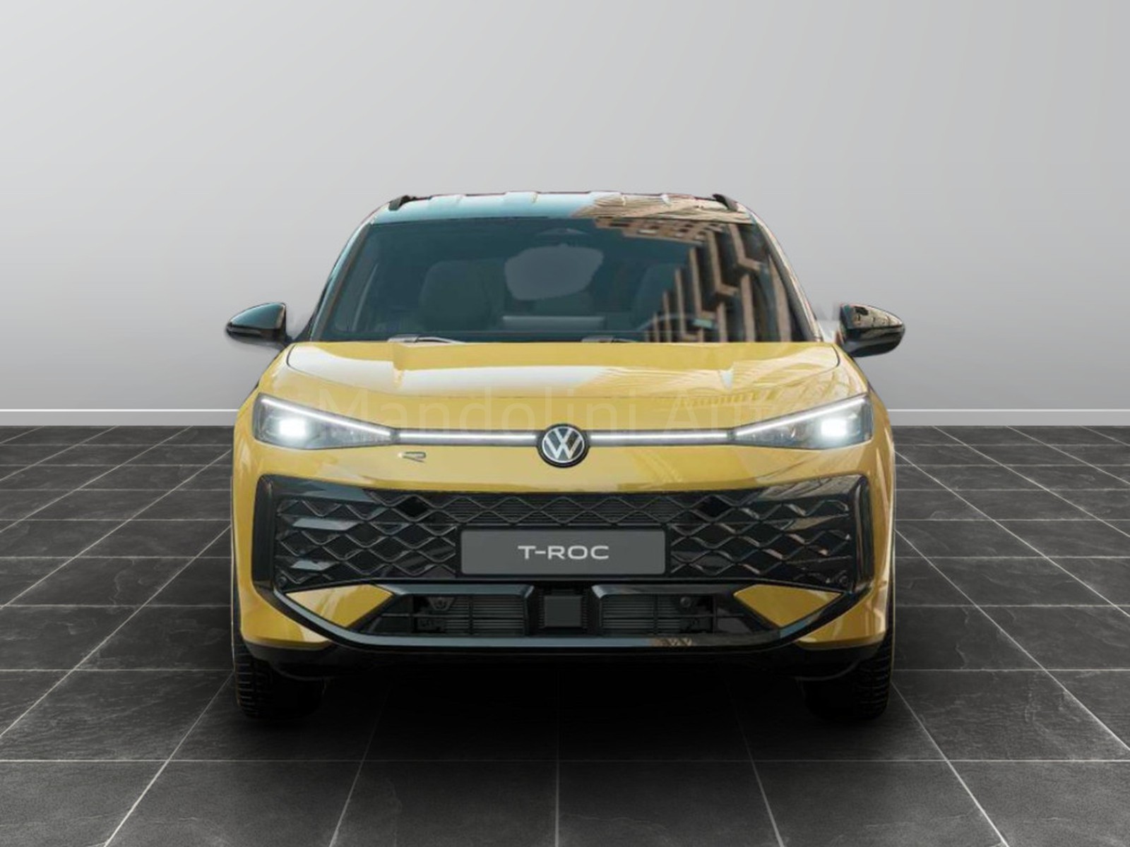 5 - Volkswagen T-Roc 1.5 etsi act 150cv r-line dsg