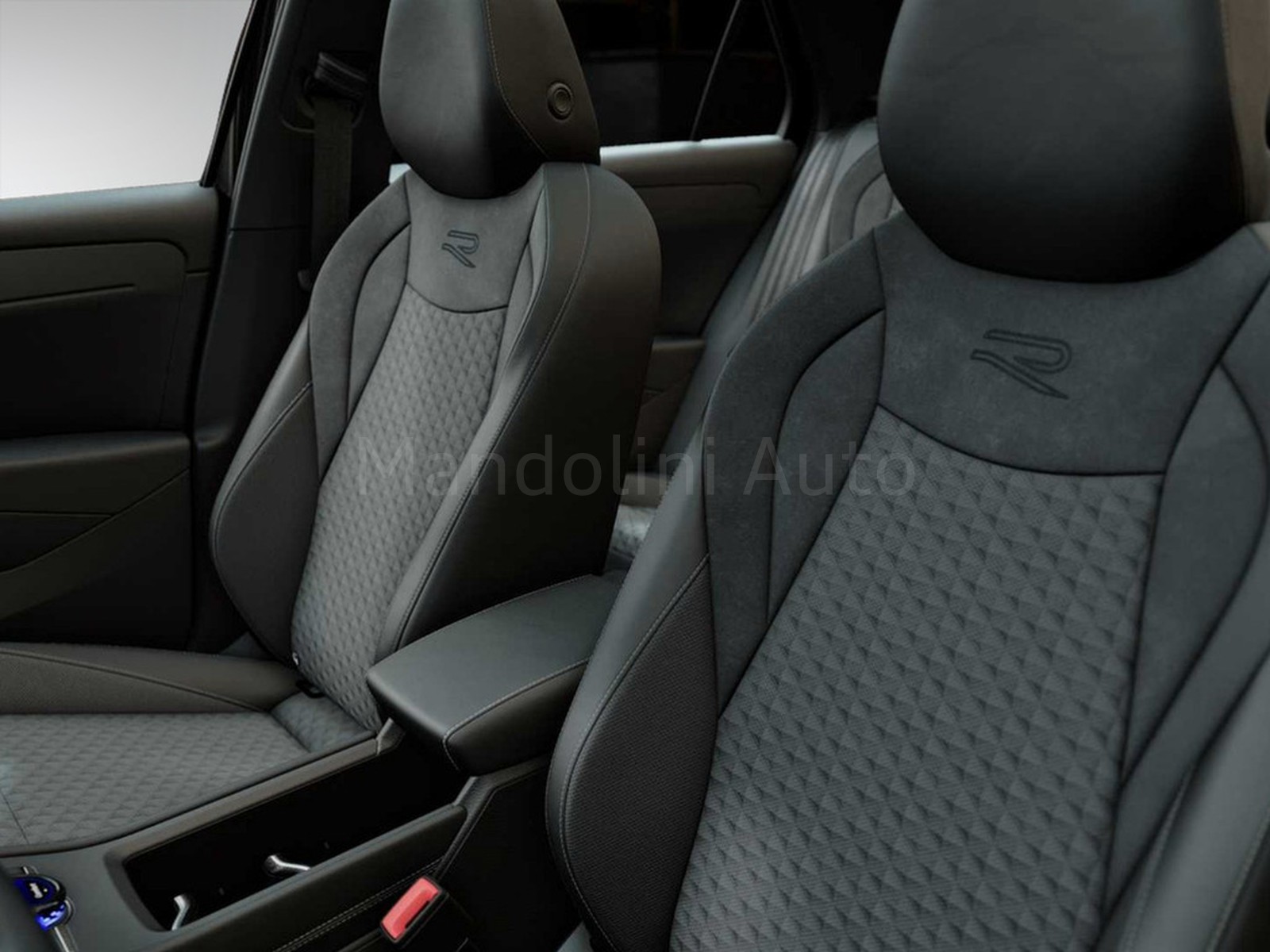 8 - Volkswagen T-Roc 1.5 etsi act 150cv r-line dsg