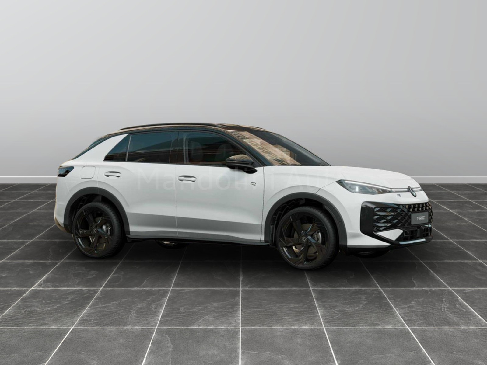 3 - Volkswagen T-Roc 1.5 etsi act 150cv r-line dsg
