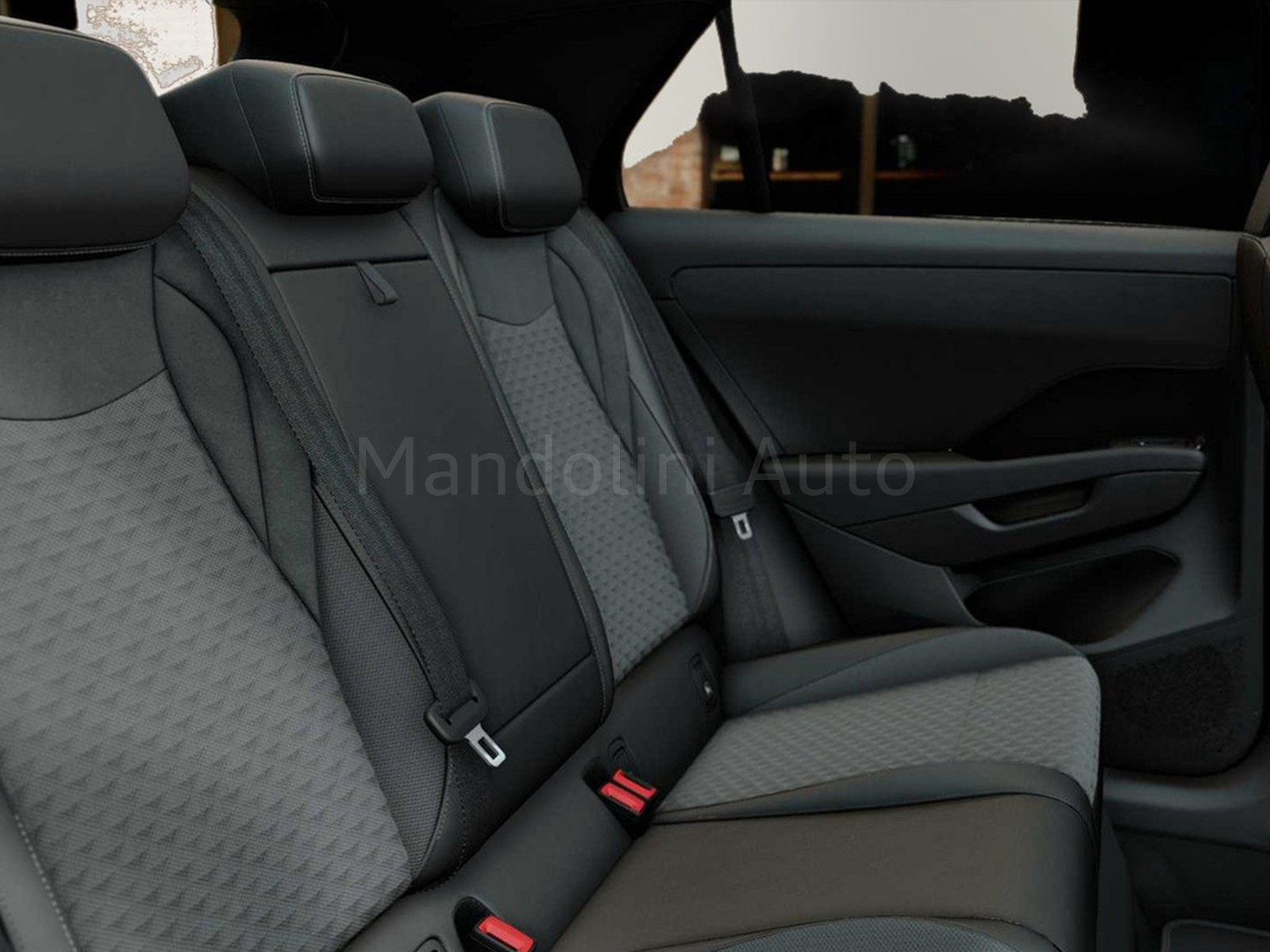 9 - Volkswagen T-Roc 1.5 etsi act 150cv r-line dsg