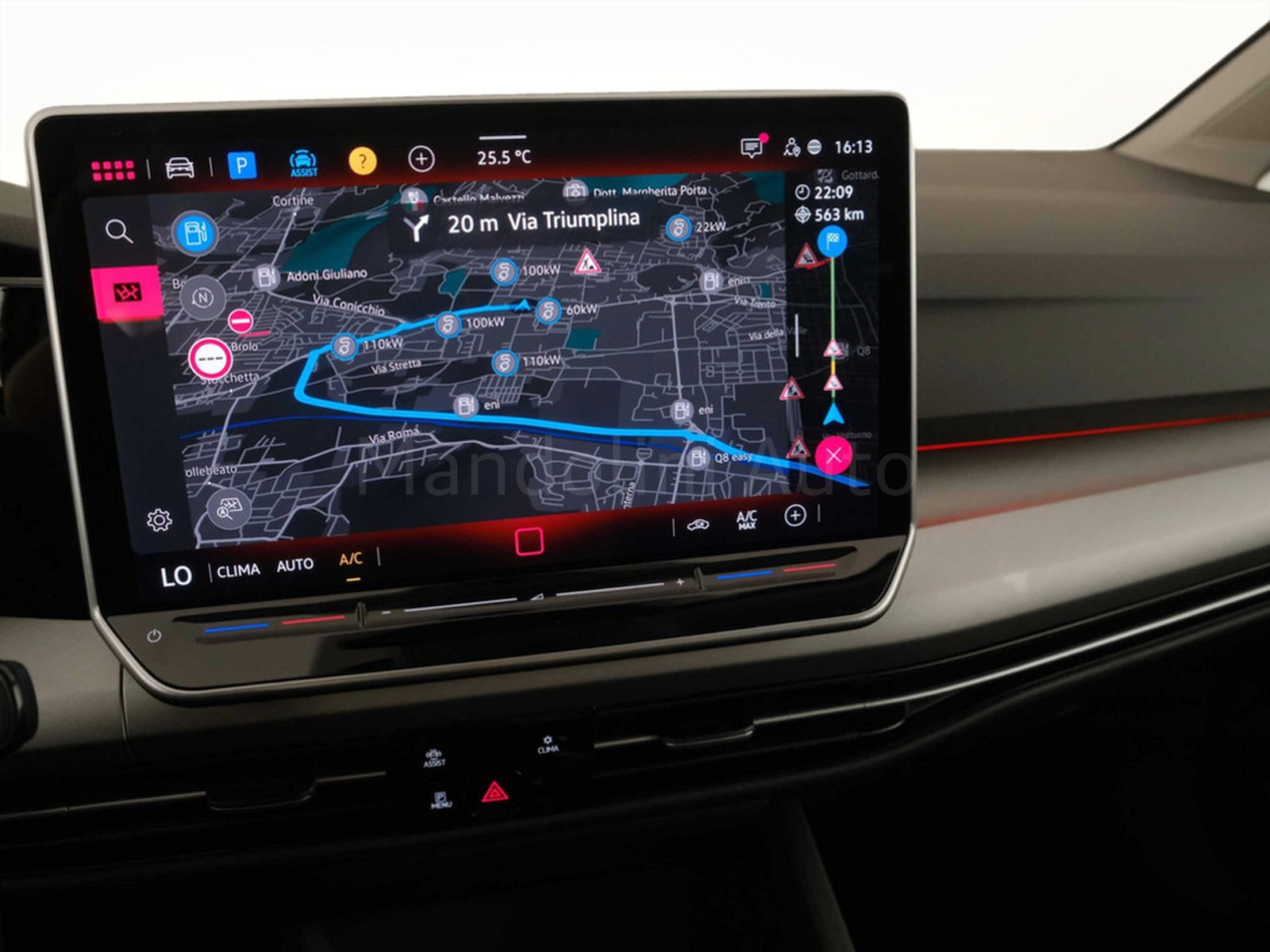 21 - Volkswagen Golf variant 2.0 tdi scr 150cv life dsg