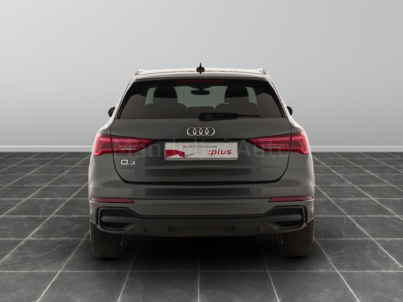 15 - Audi Q3 35 2.0 tdi s line edition s tronic