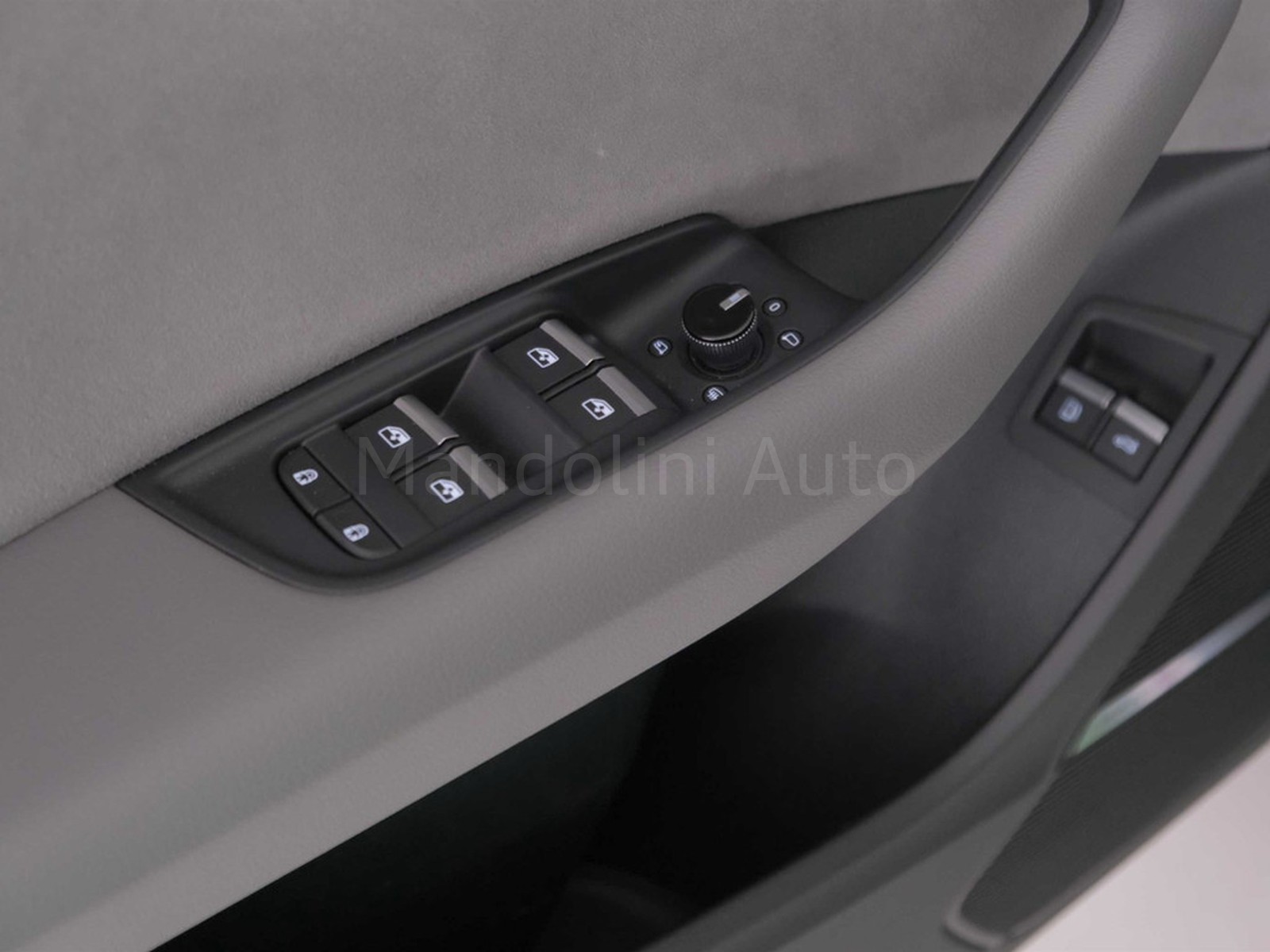 26 - Audi Q8 55 3.0 v6 tfsi e sport quattro tiptronic