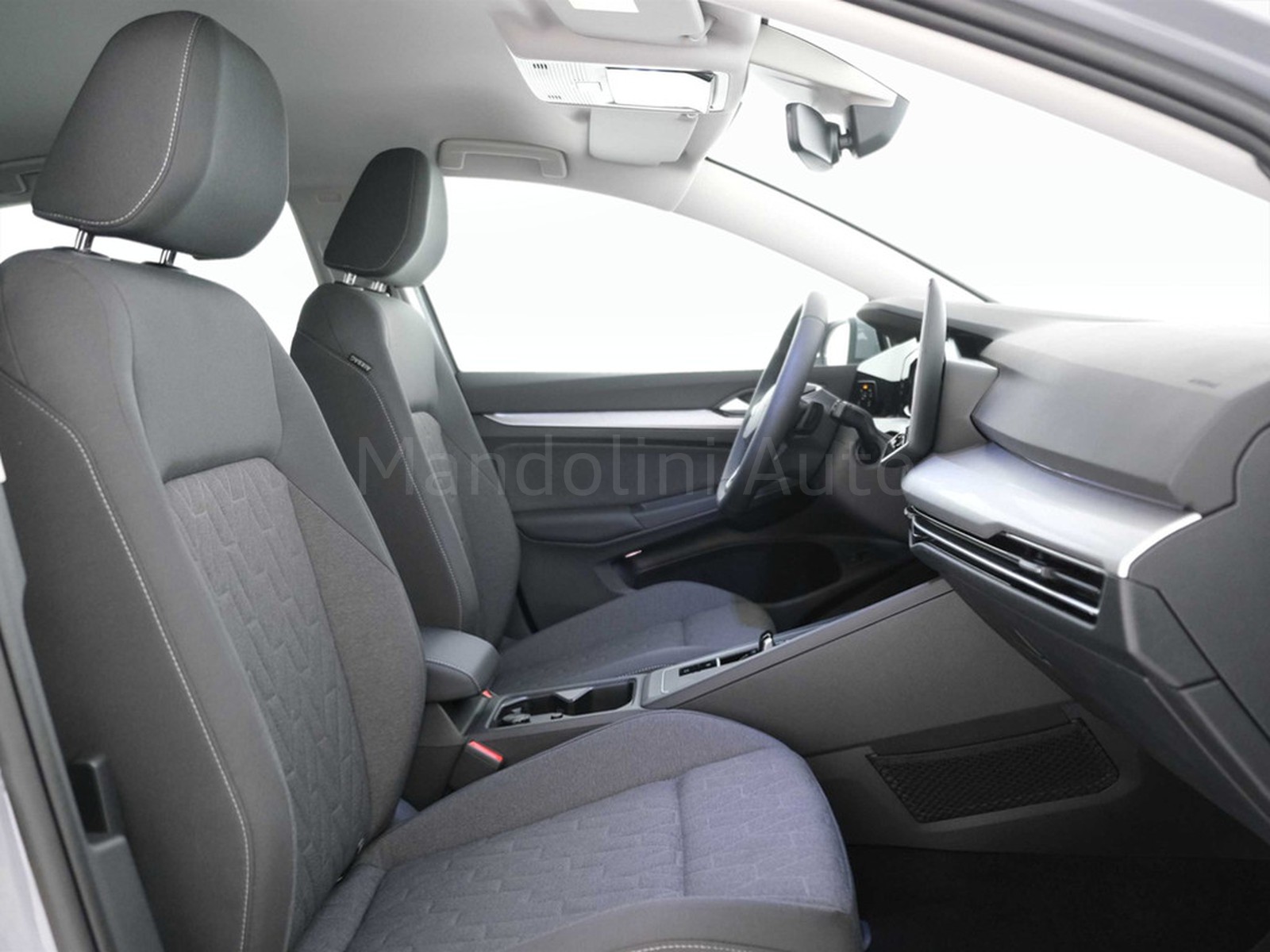 8 - Volkswagen Golf 1.5 tsi ehybrid 204cv edition plus dsg