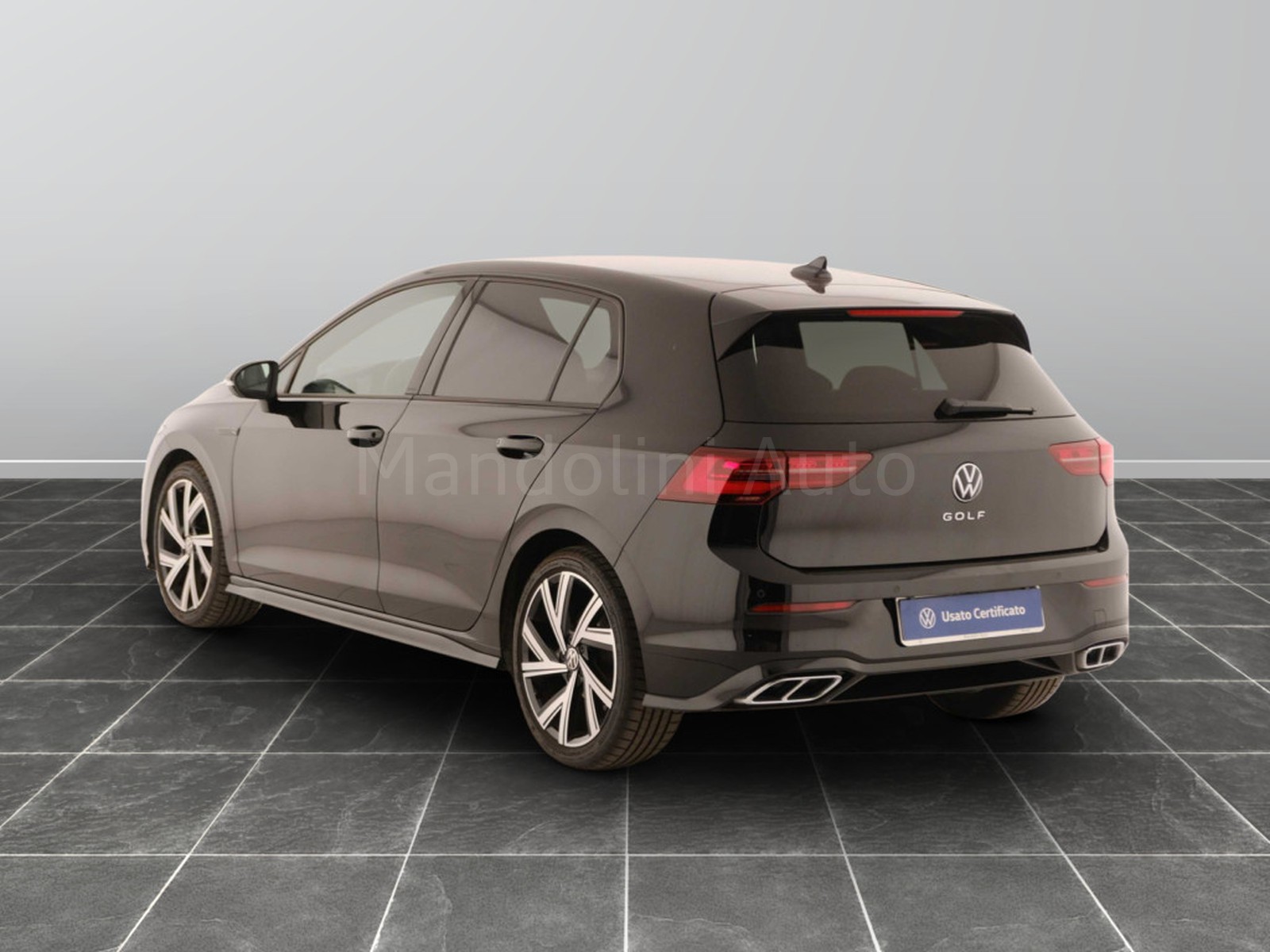 2 - Volkswagen Golf 2.0 tdi scr 150cv r-line dsg